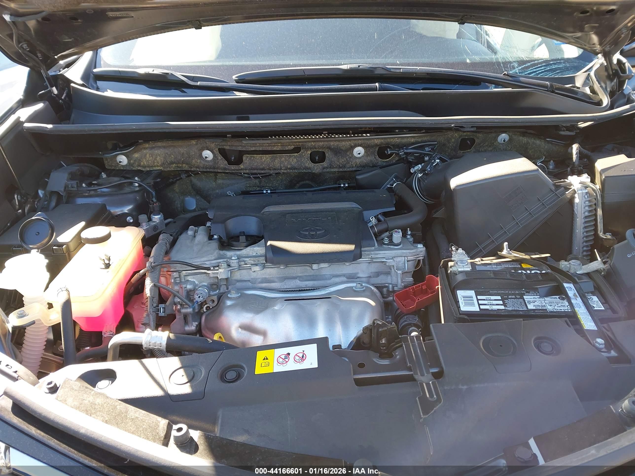 TOYOTA RAV4 image 10