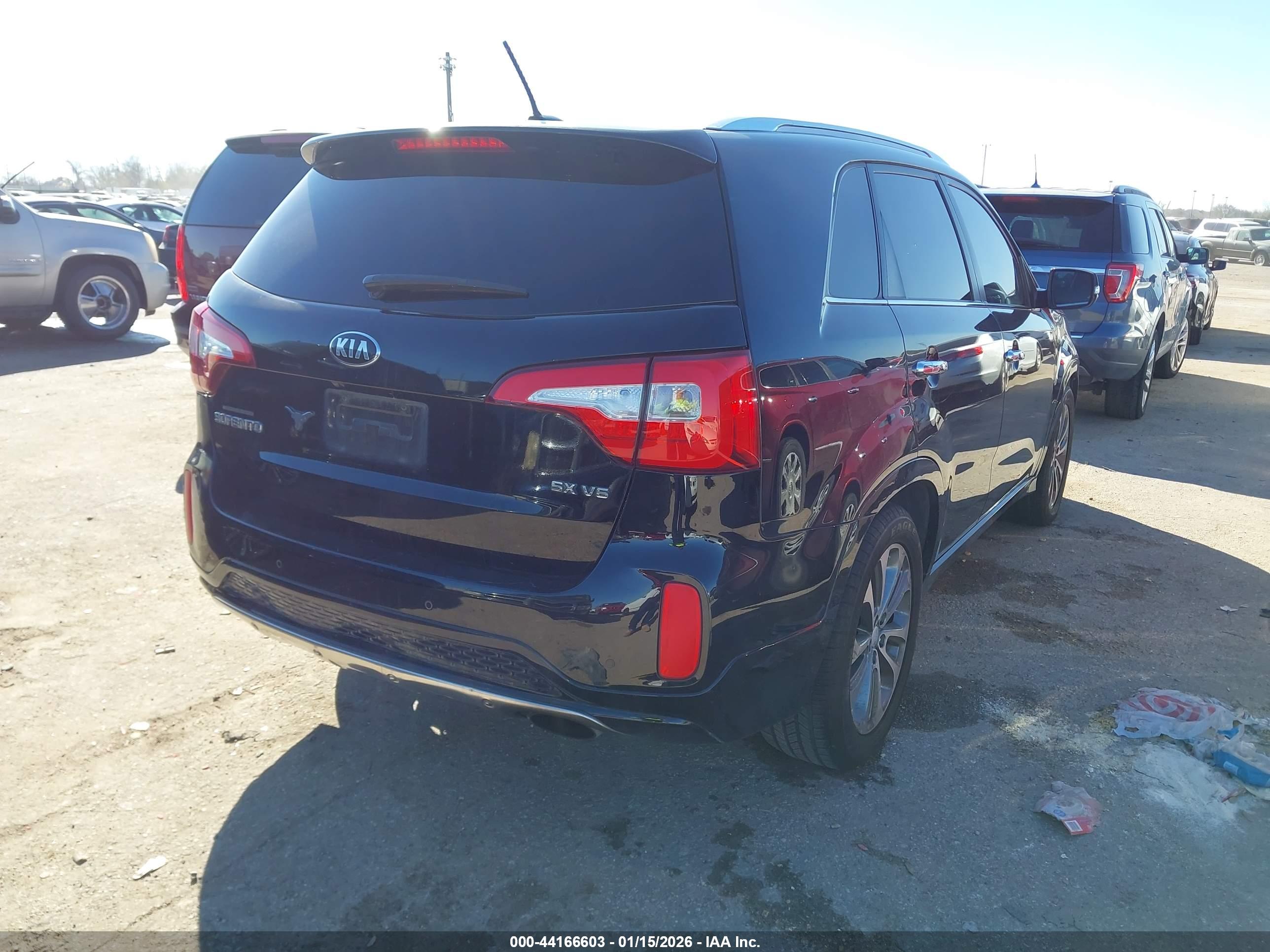 KIA SORENTO image 4