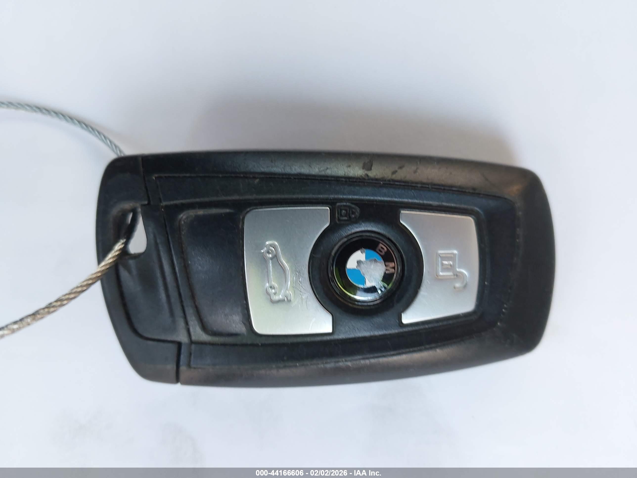 BMW 328I image 11