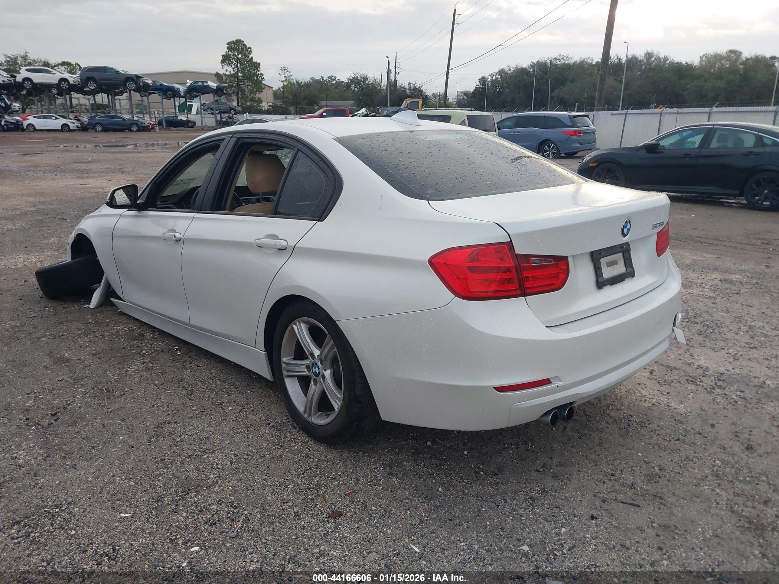 BMW 328I image 3