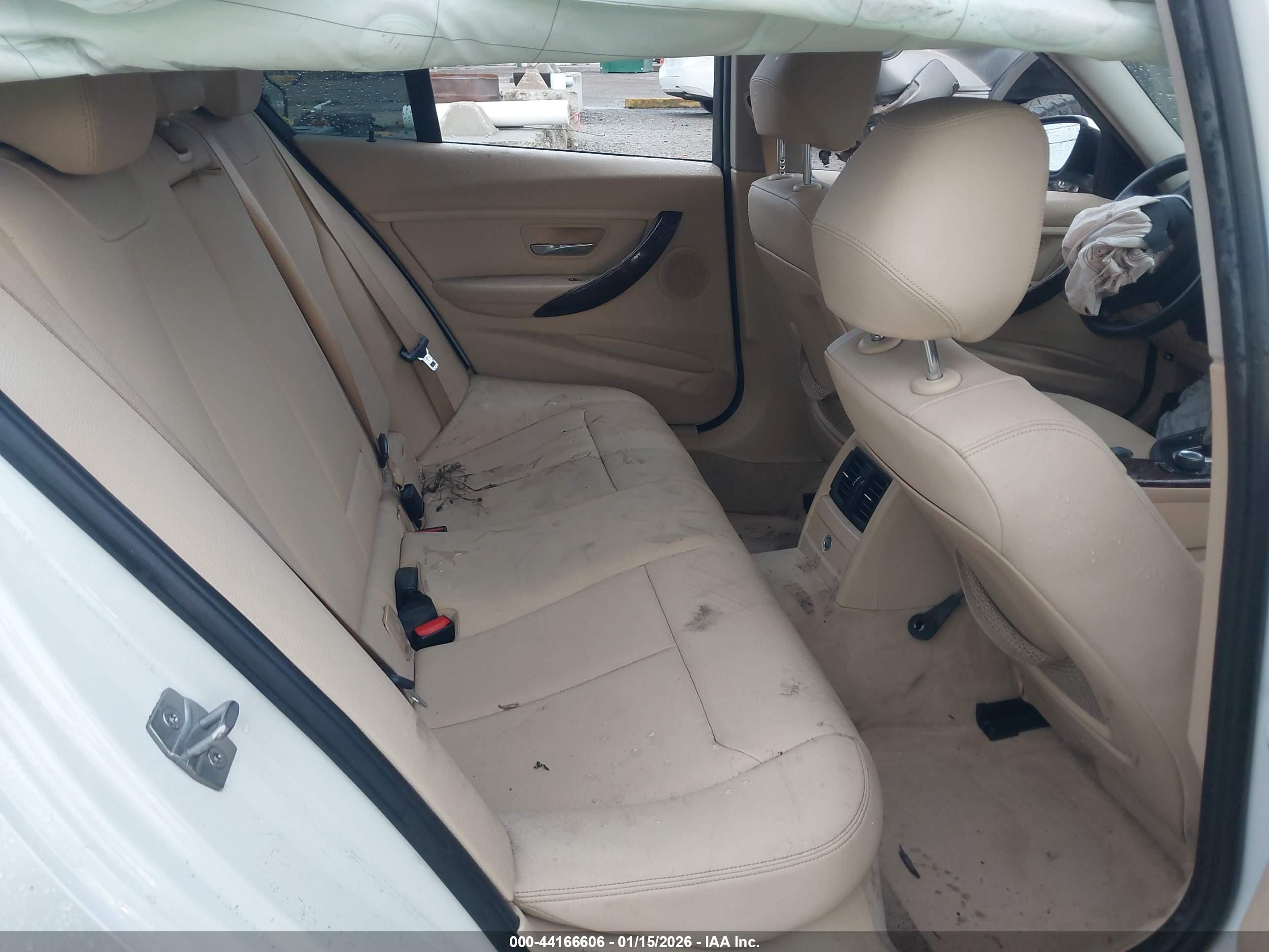 BMW 328I image 8