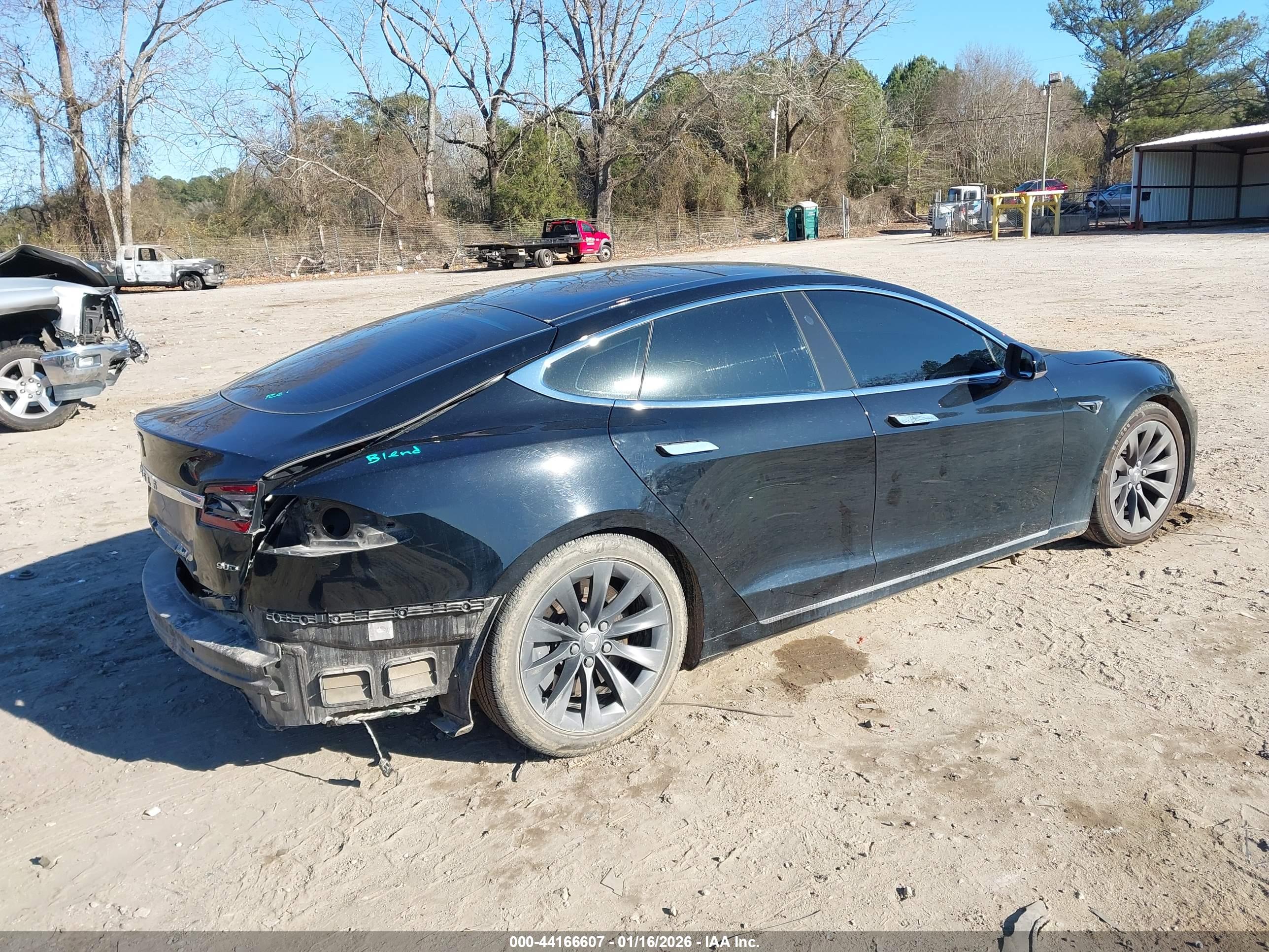 TESLA MODEL image 4