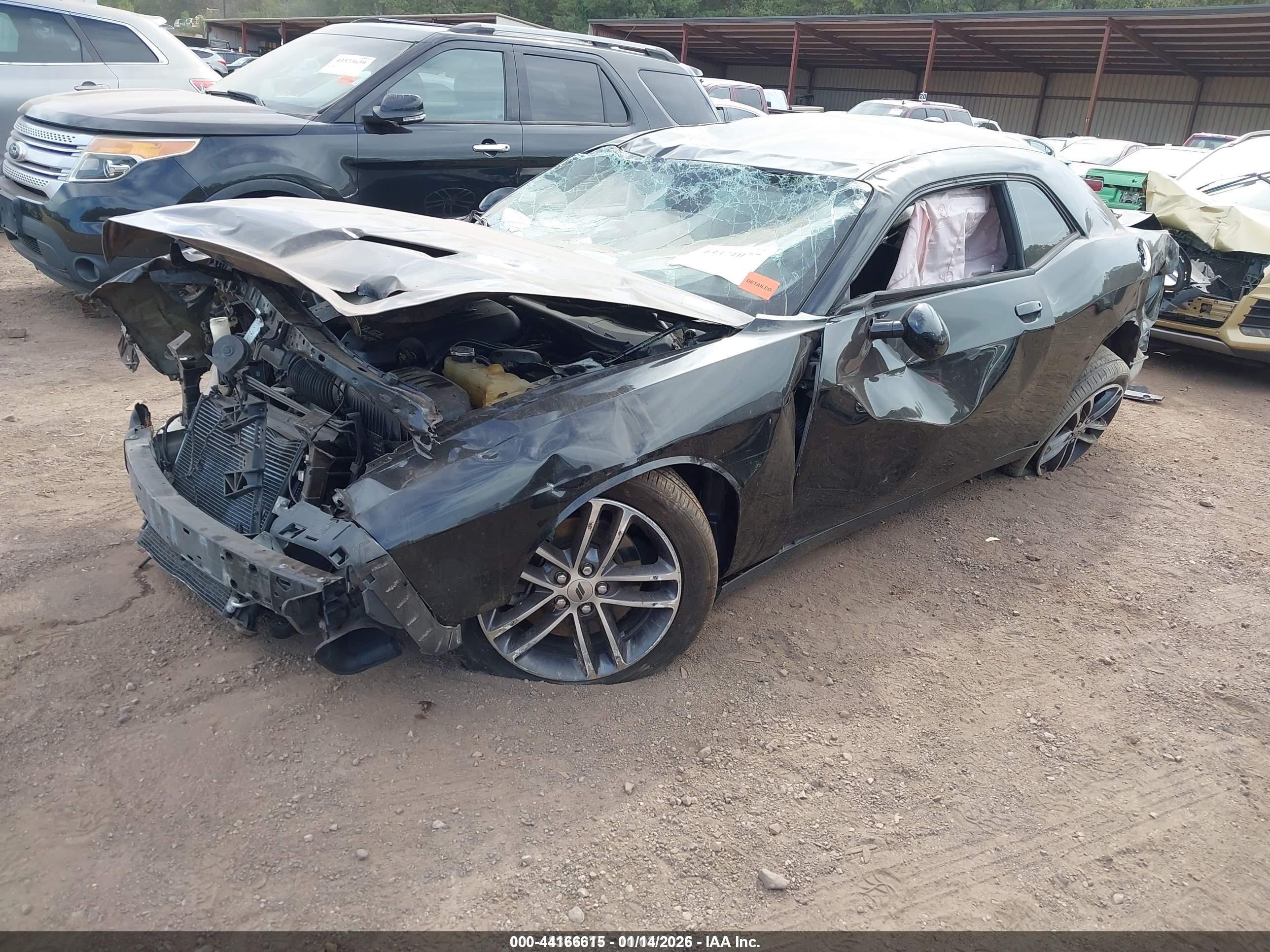 DODGE CHALLENGER image 2