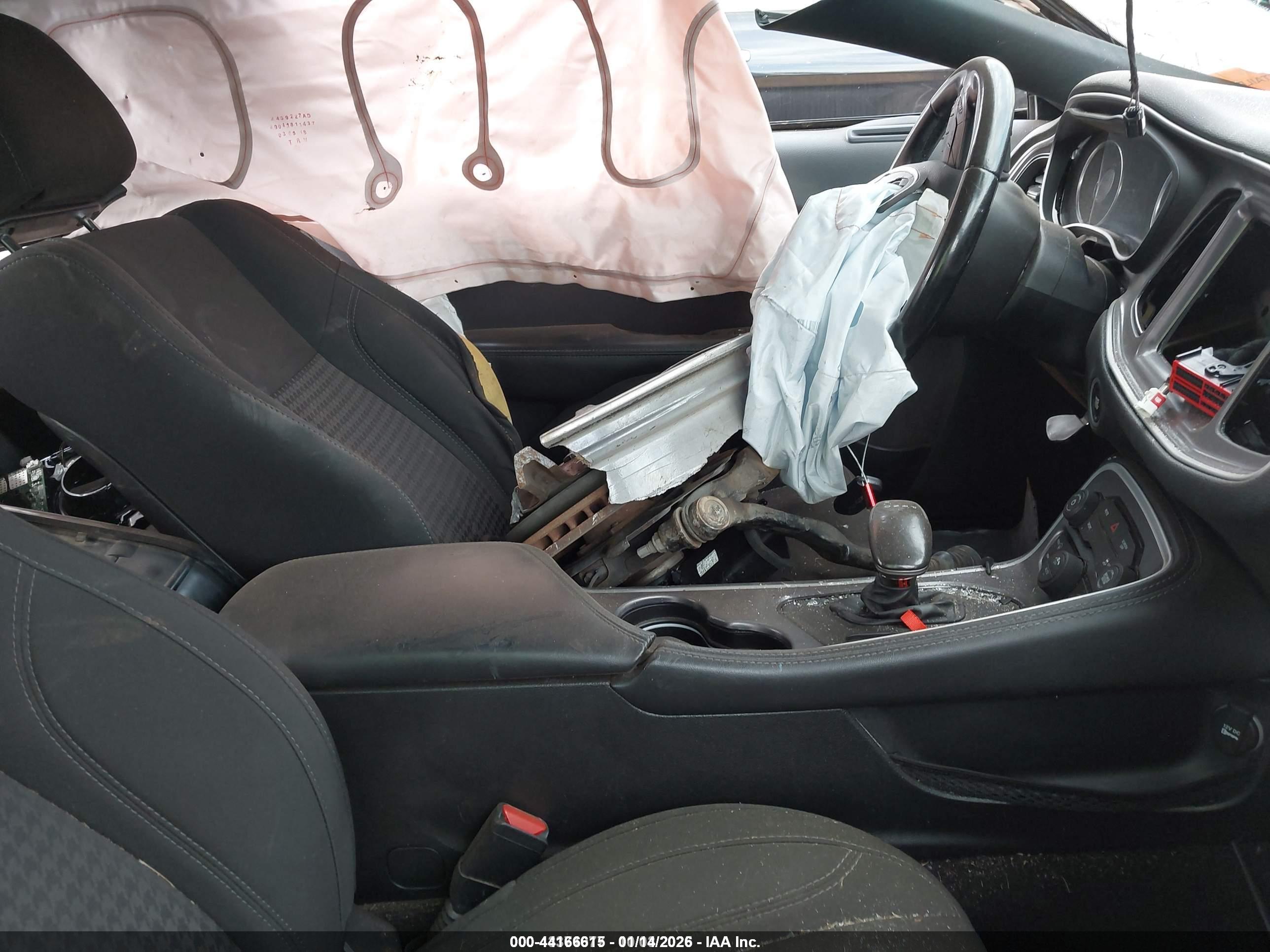 DODGE CHALLENGER image 5