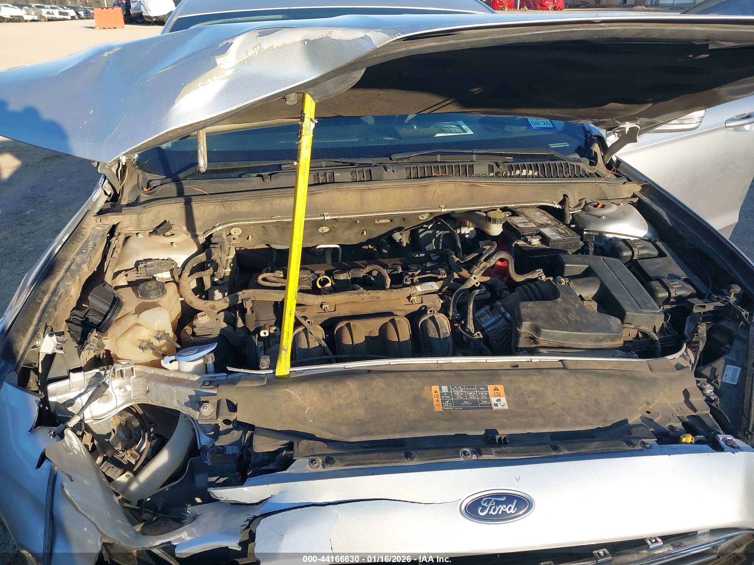 FORD FUSION image 10