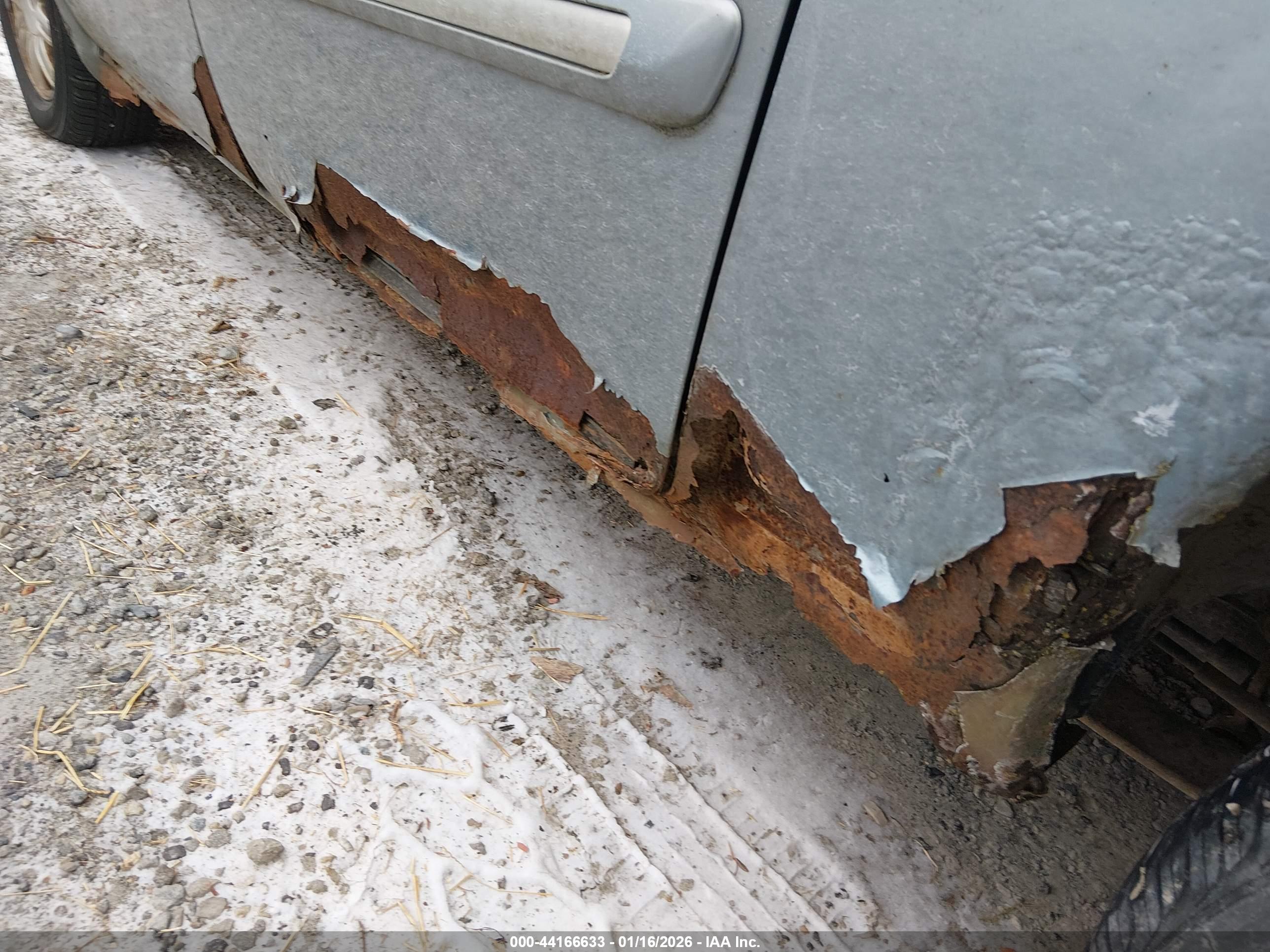 CHRYSLER TOWN image 6