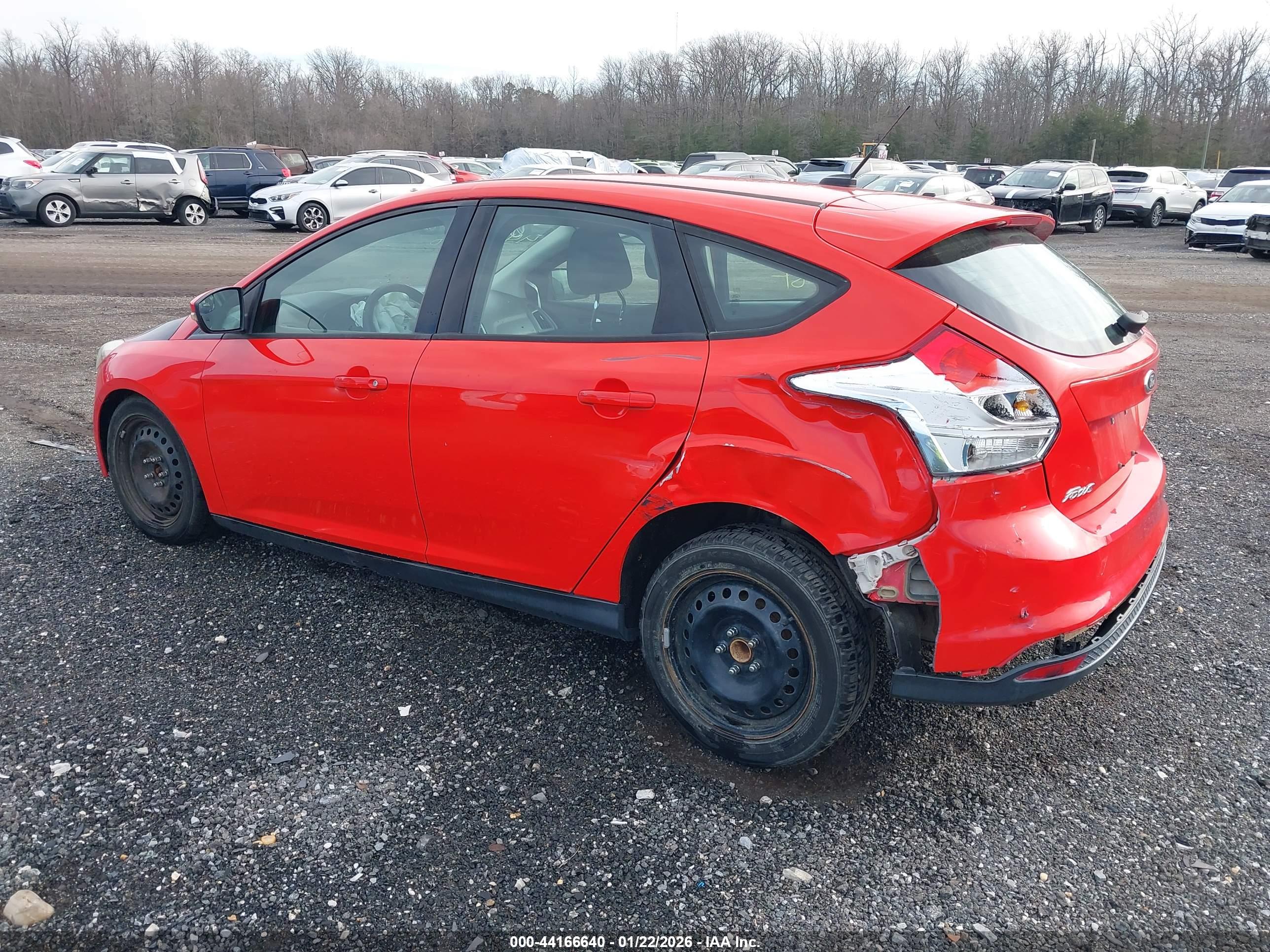 FORD FOCUS image 3