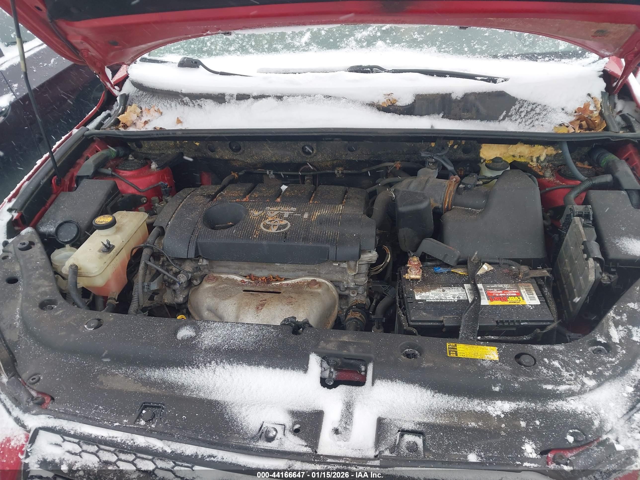 TOYOTA RAV4 image 10