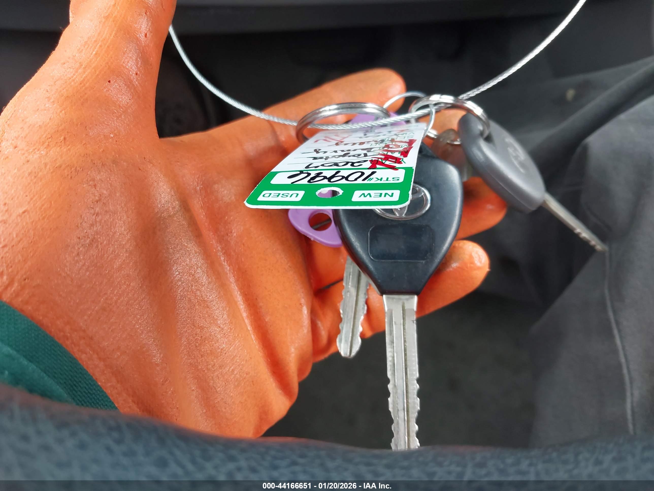 TOYOTA CAMRY image 11