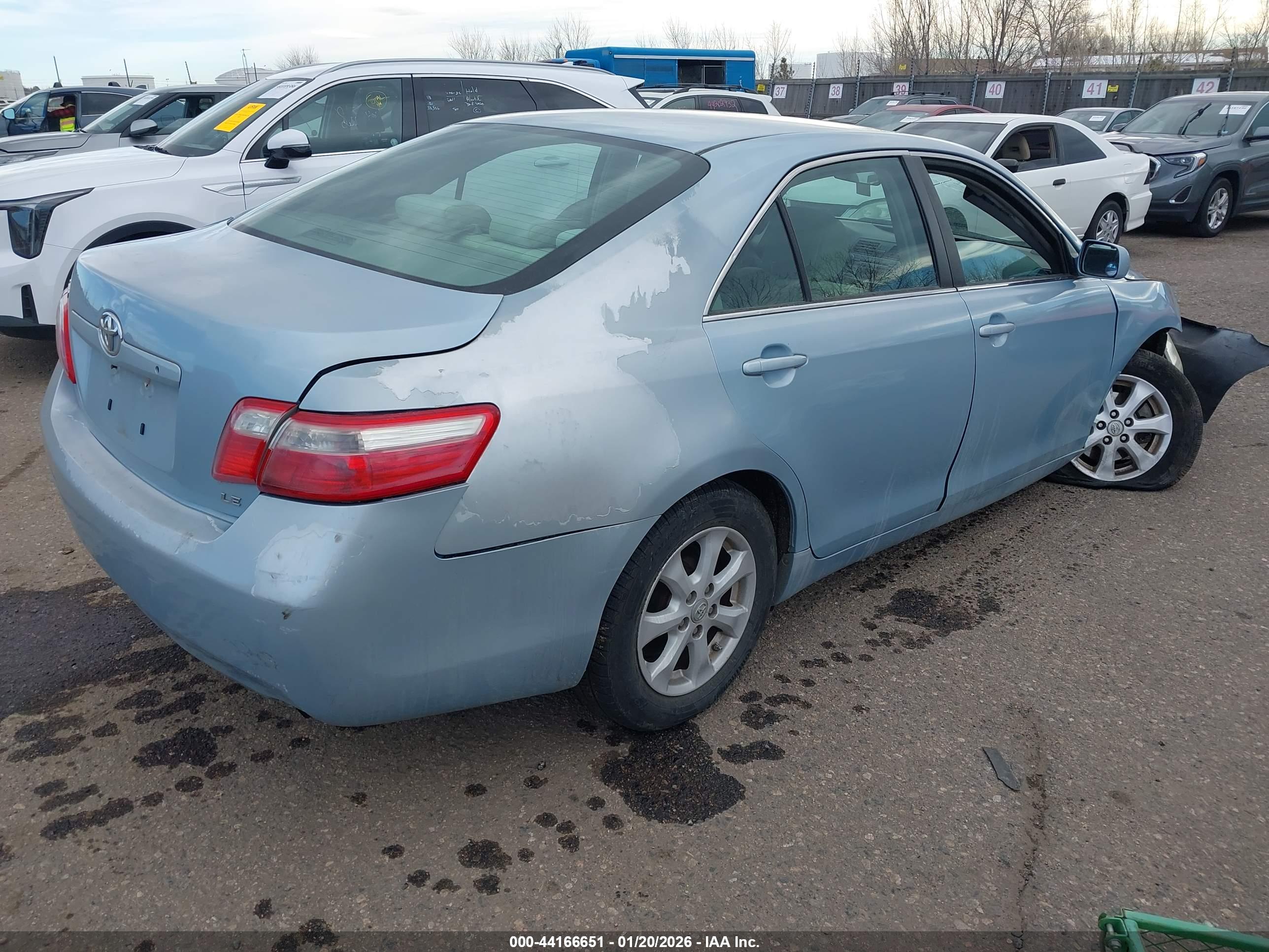 TOYOTA CAMRY image 4