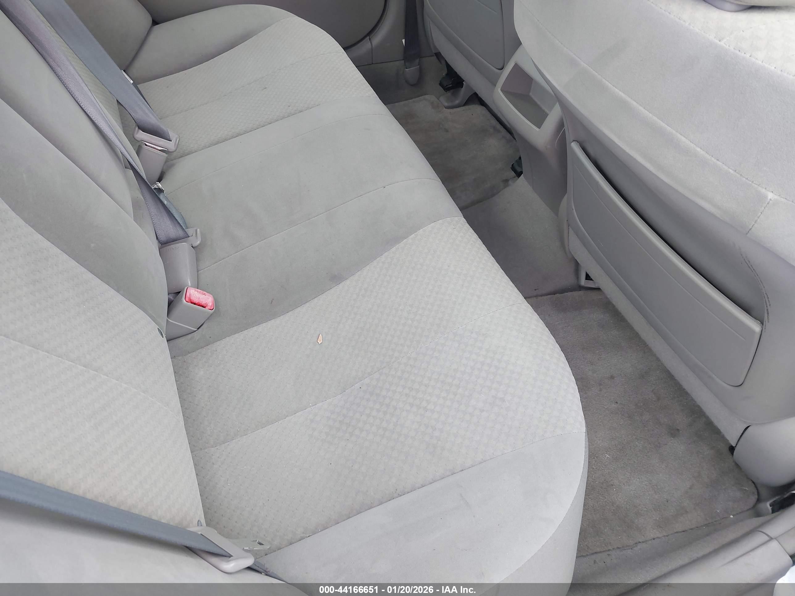 TOYOTA CAMRY image 8