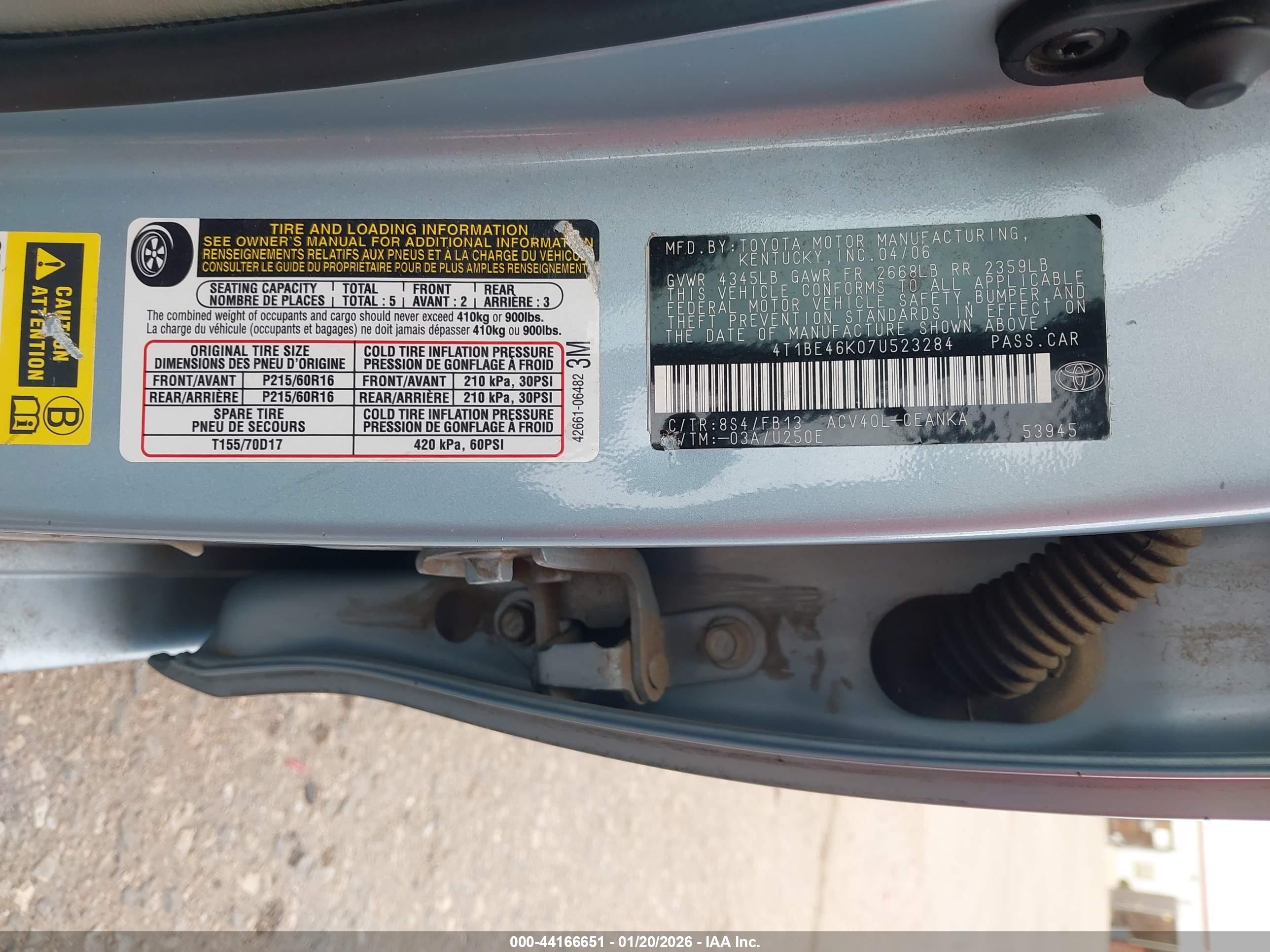 TOYOTA CAMRY image 9