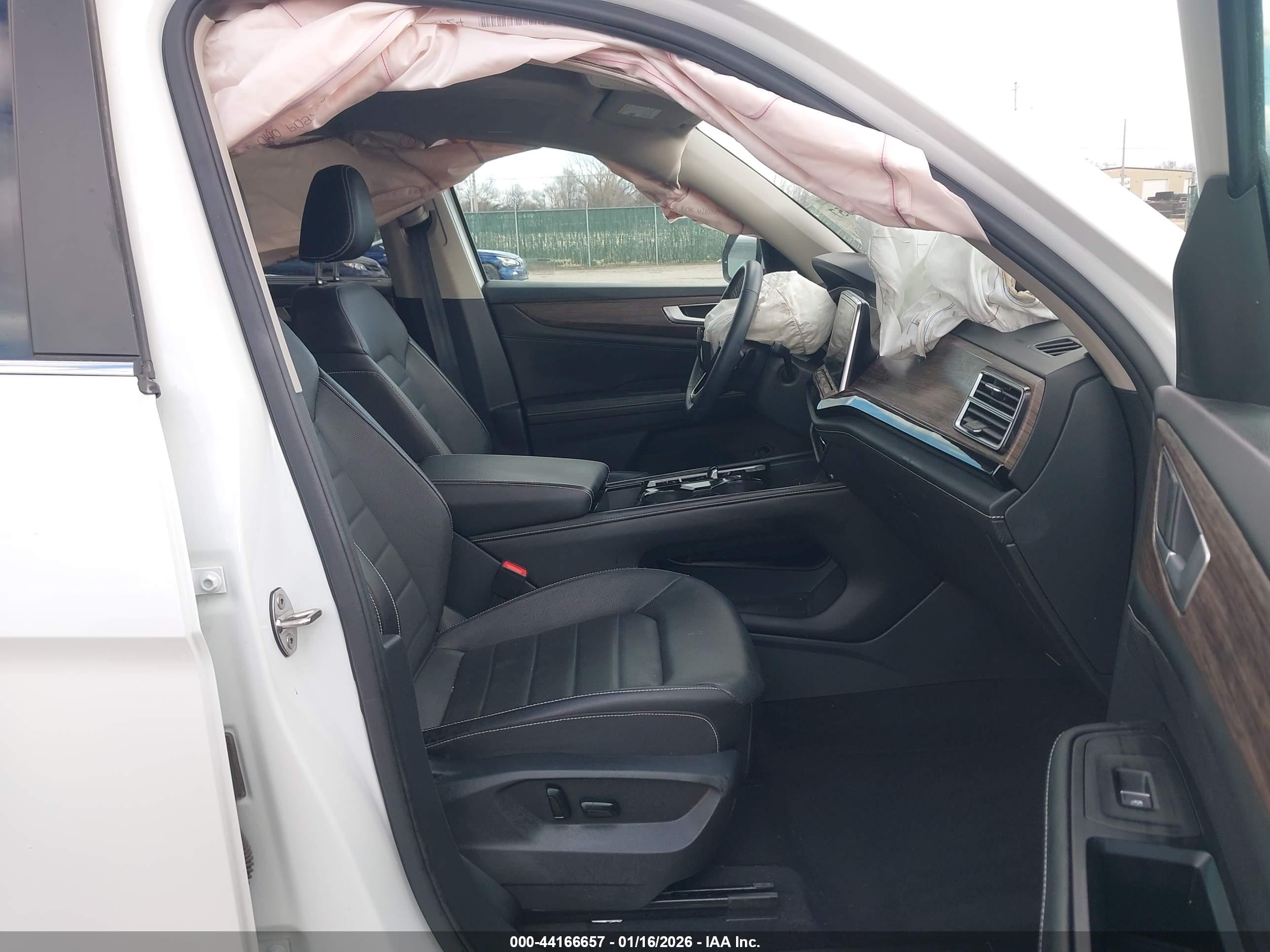 VOLKSWAGEN ATLAS image 5