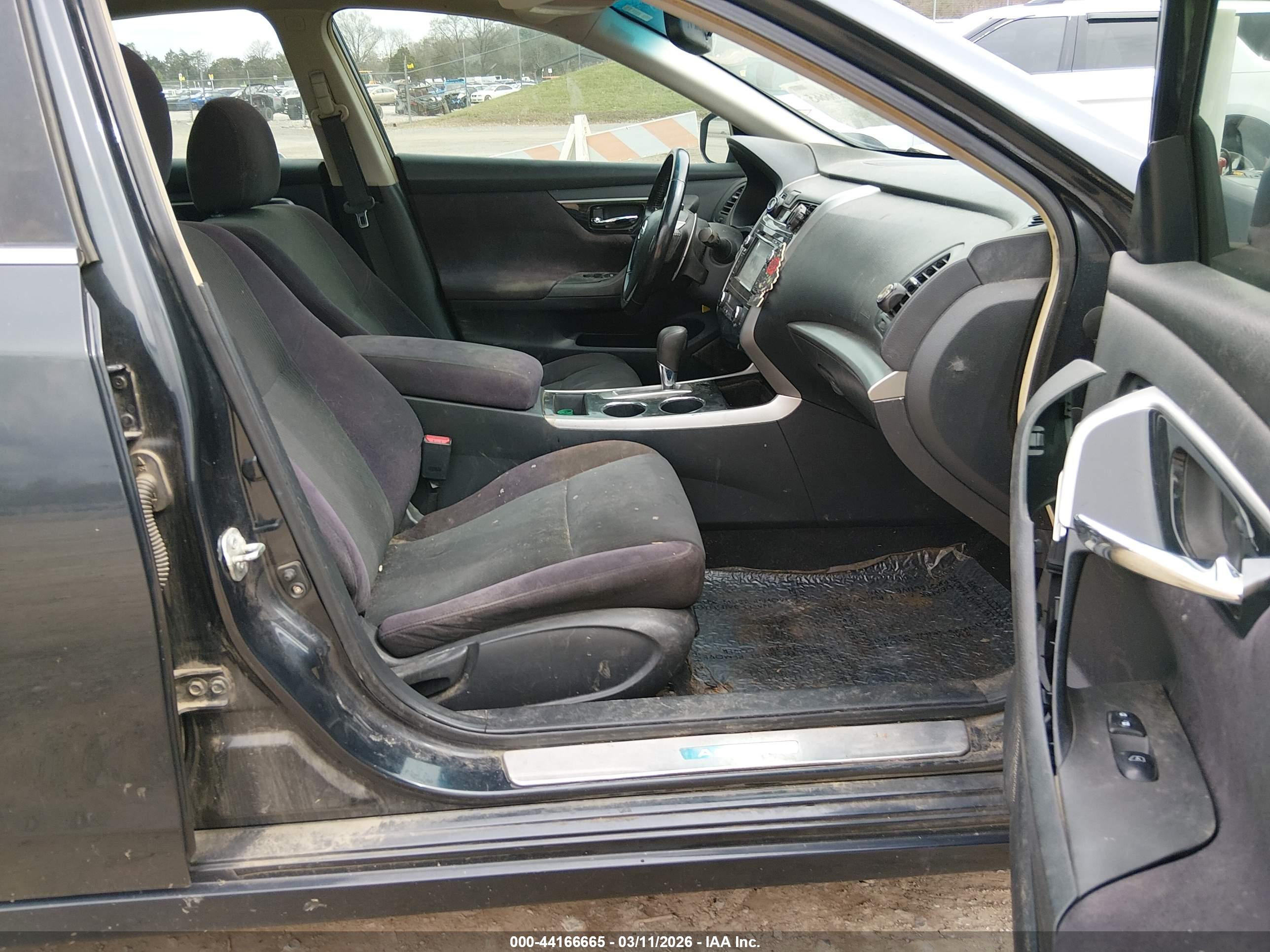 NISSAN ALTIMA image 5