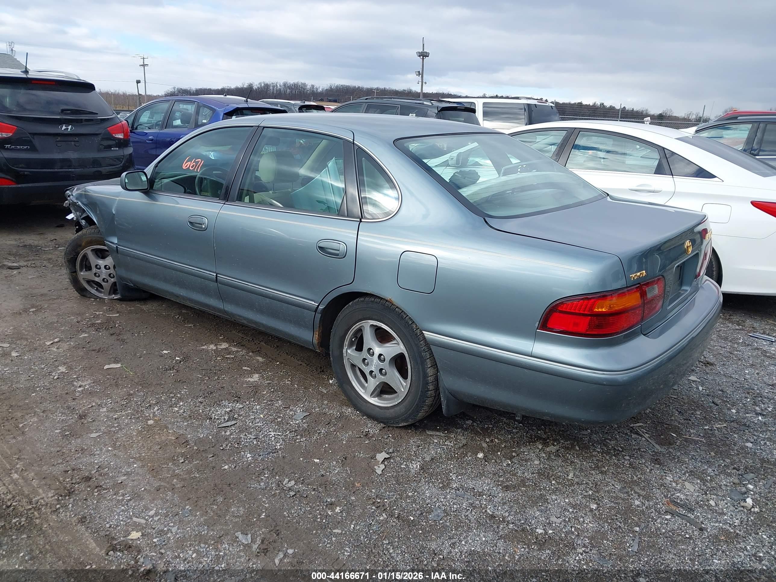 TOYOTA AVALON image 3