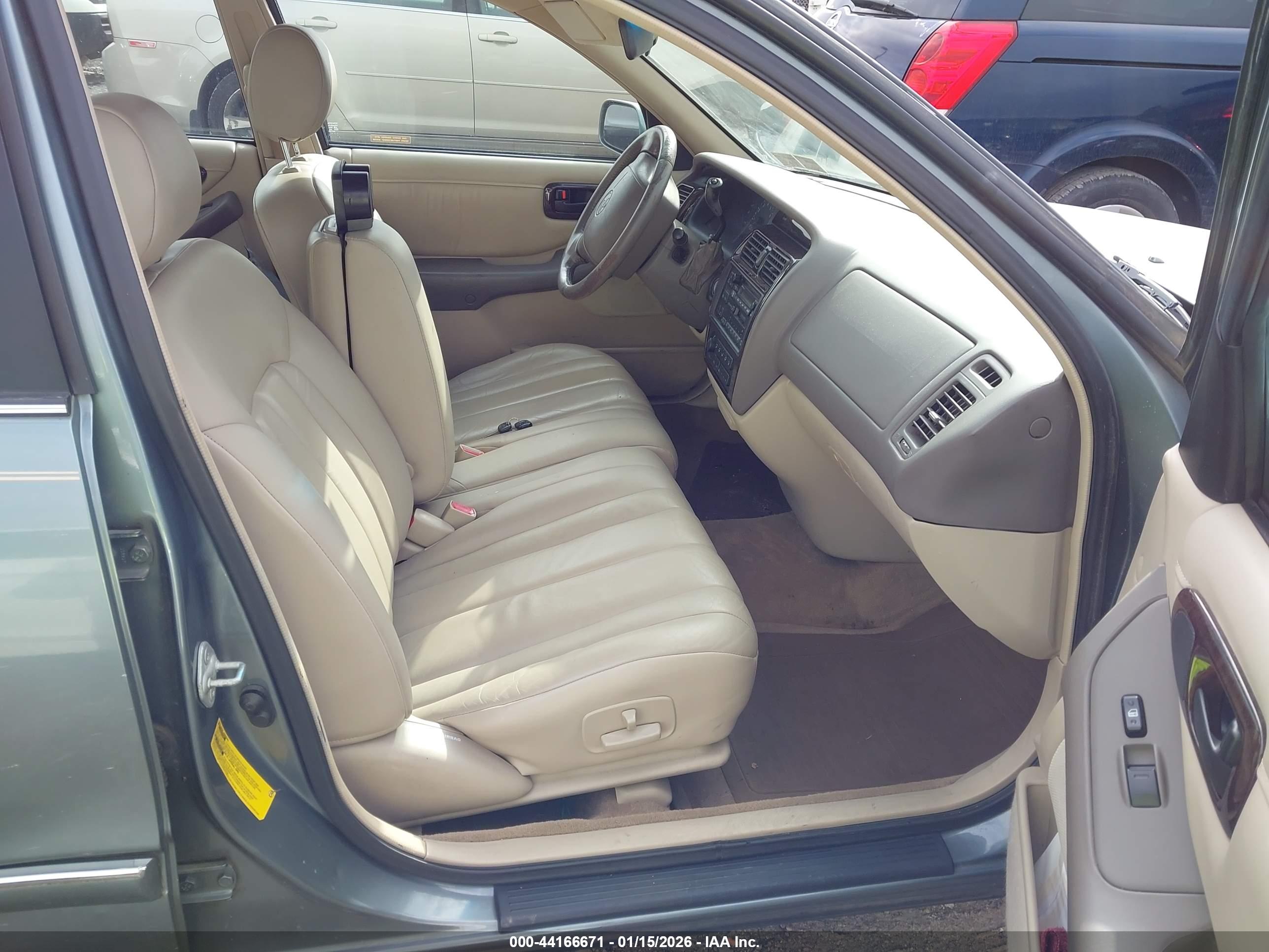 TOYOTA AVALON image 5