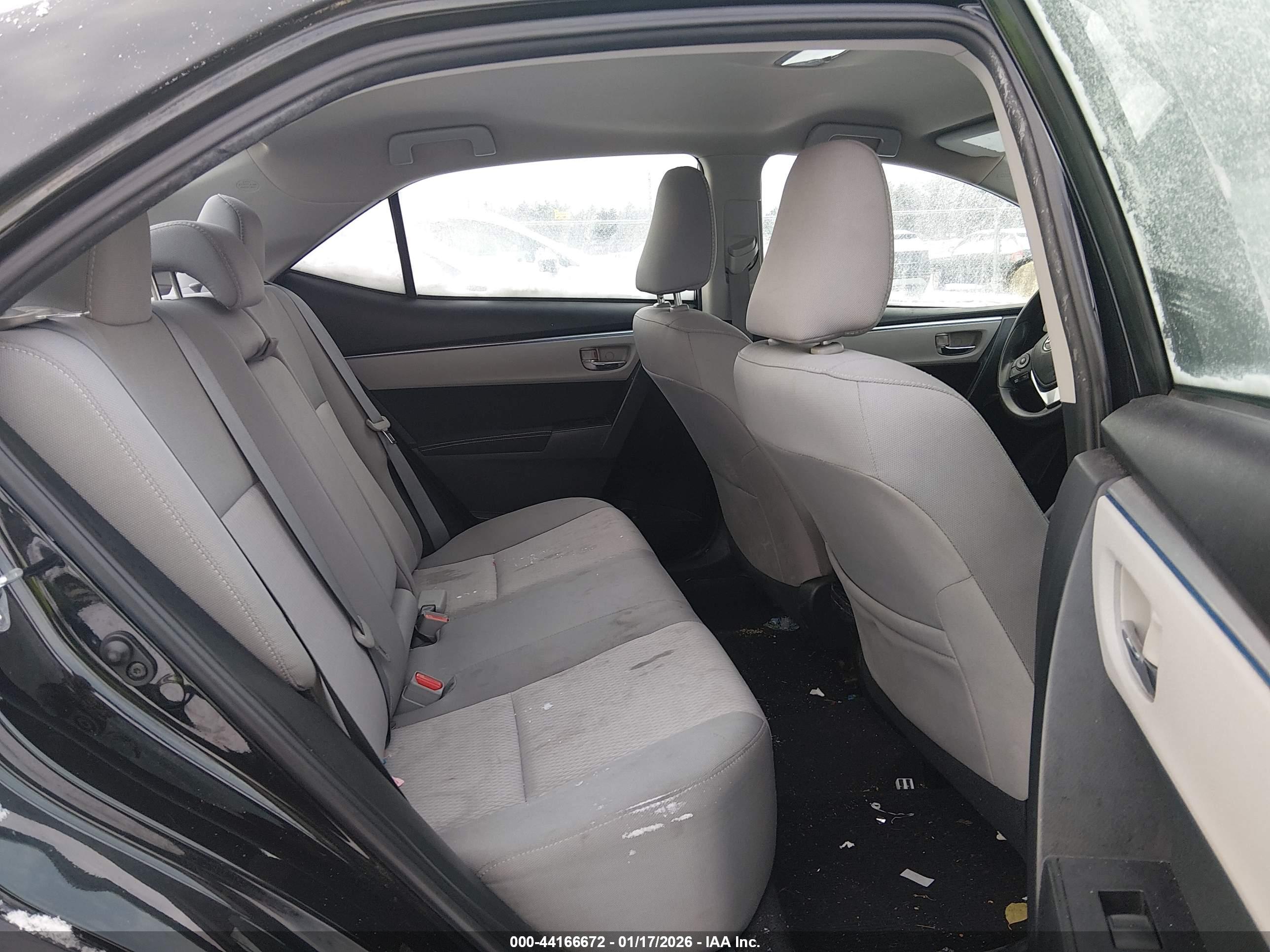 TOYOTA COROLLA image 8