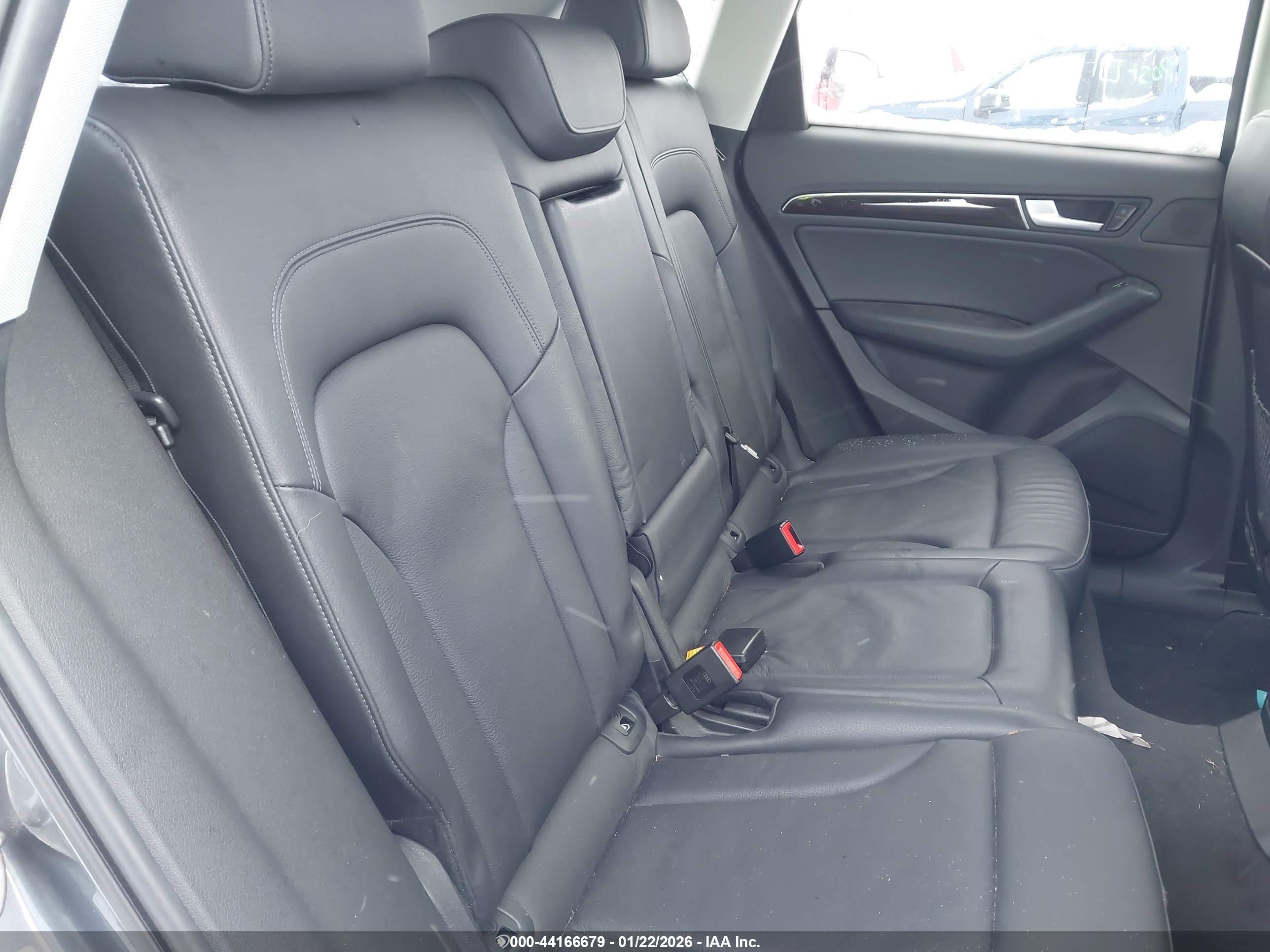 AUDI Q5 image 8