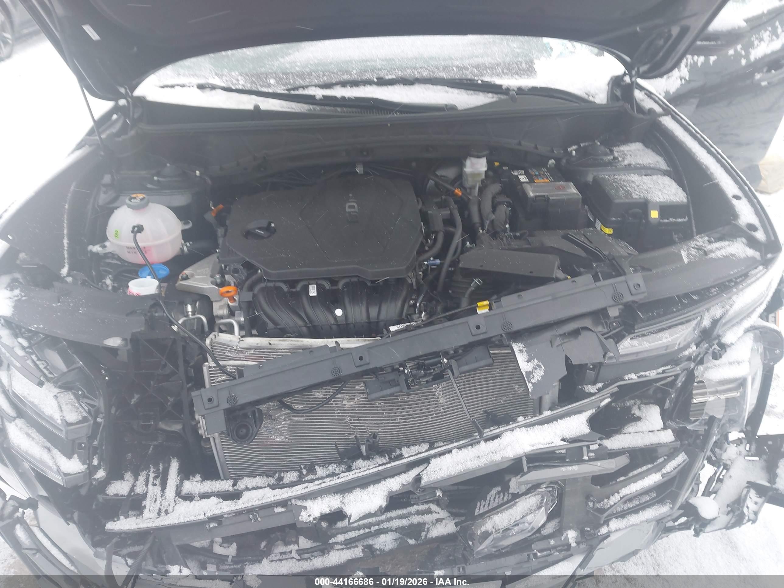 HYUNDAI TUCSON image 10