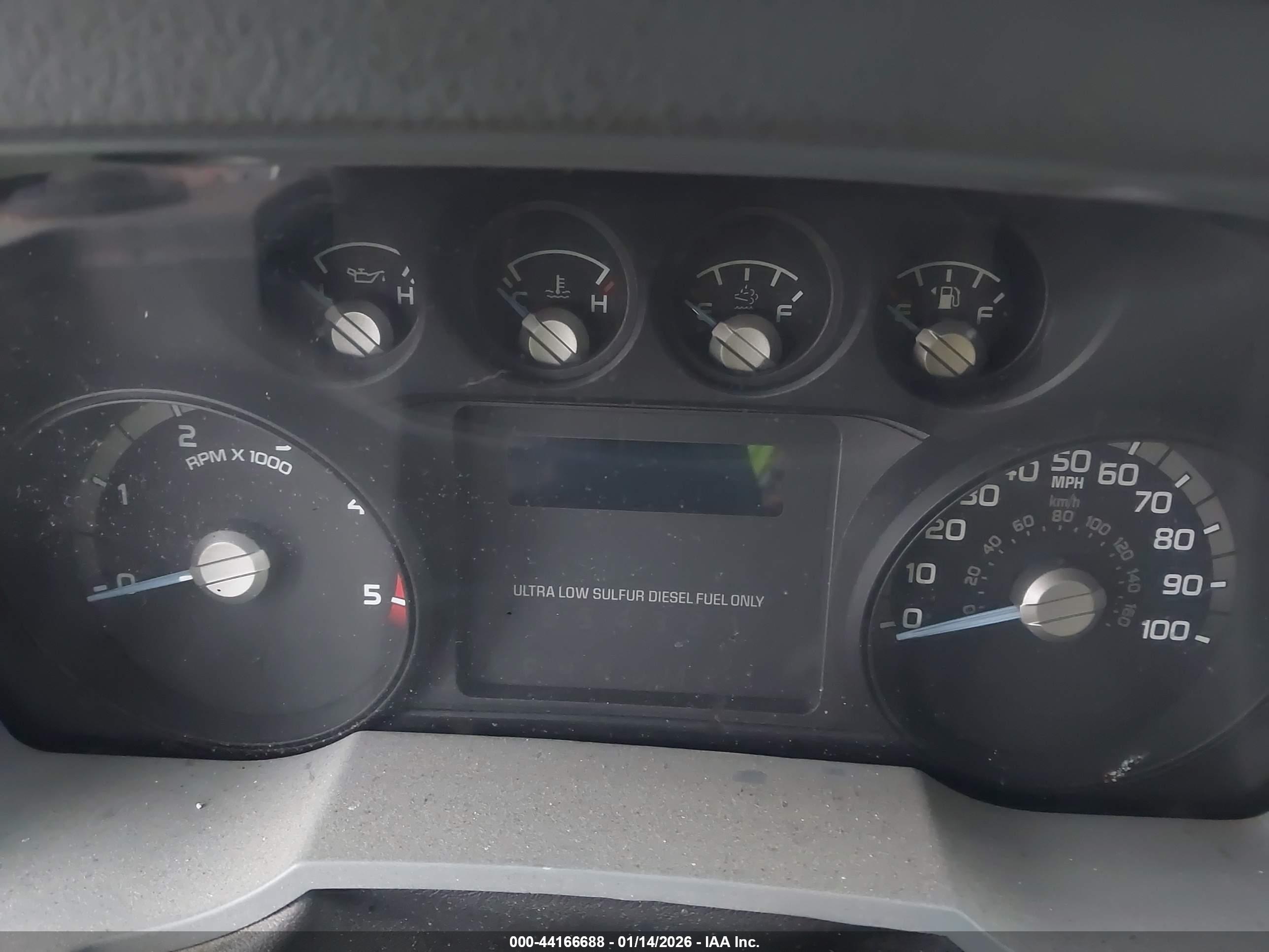 FORD F-650 image 6