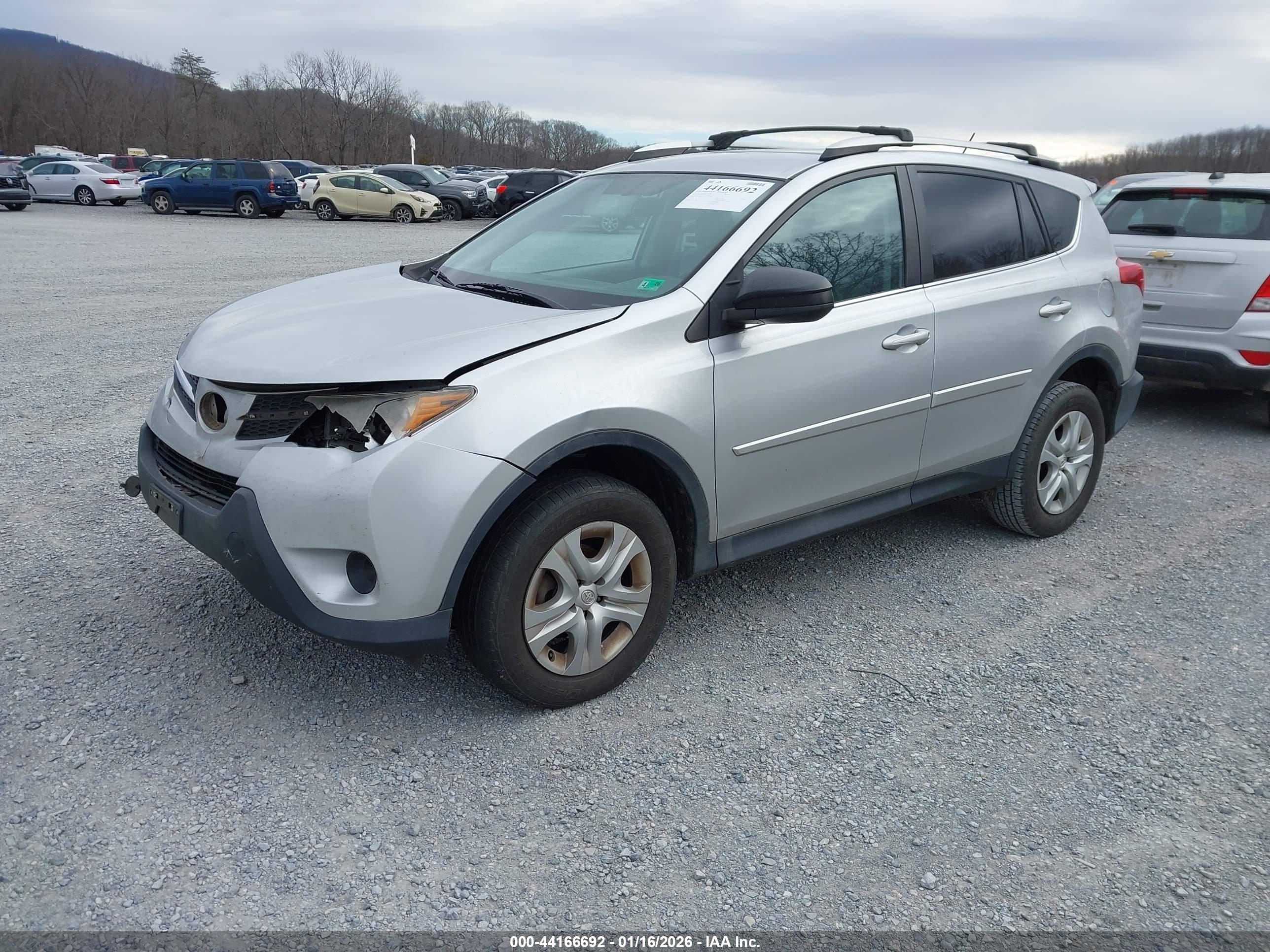 TOYOTA RAV4 image 2