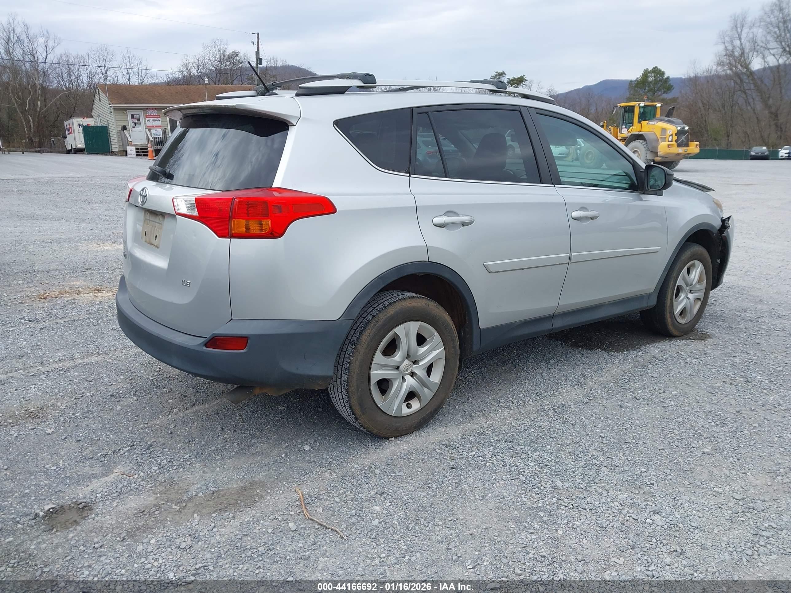 TOYOTA RAV4 image 4