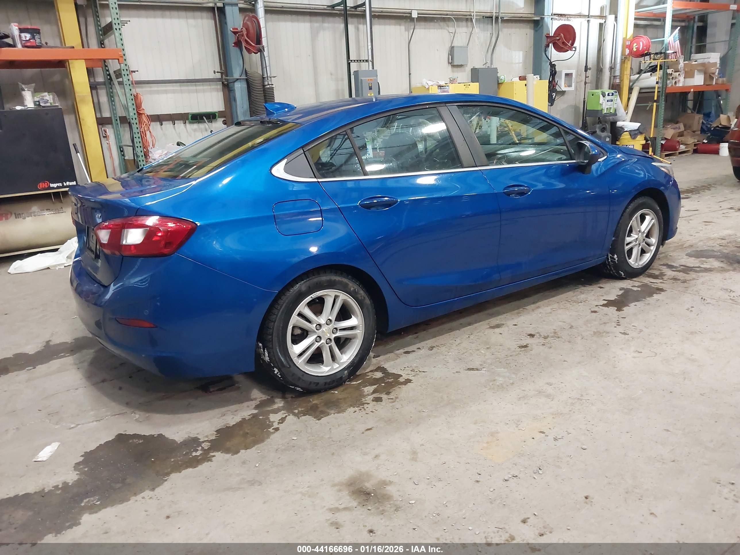 CHEVROLET CRUZE image 4