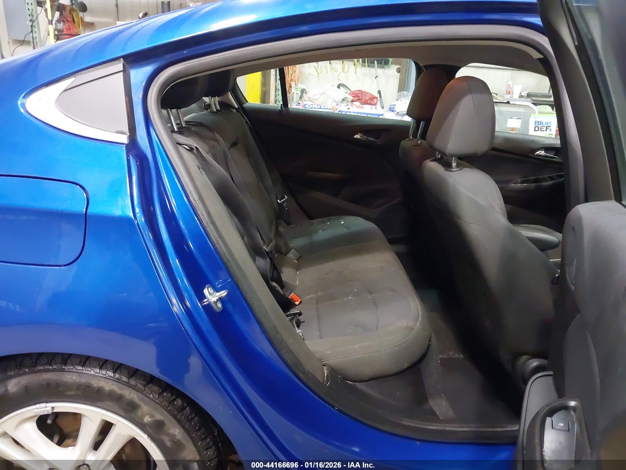 CHEVROLET CRUZE image 8
