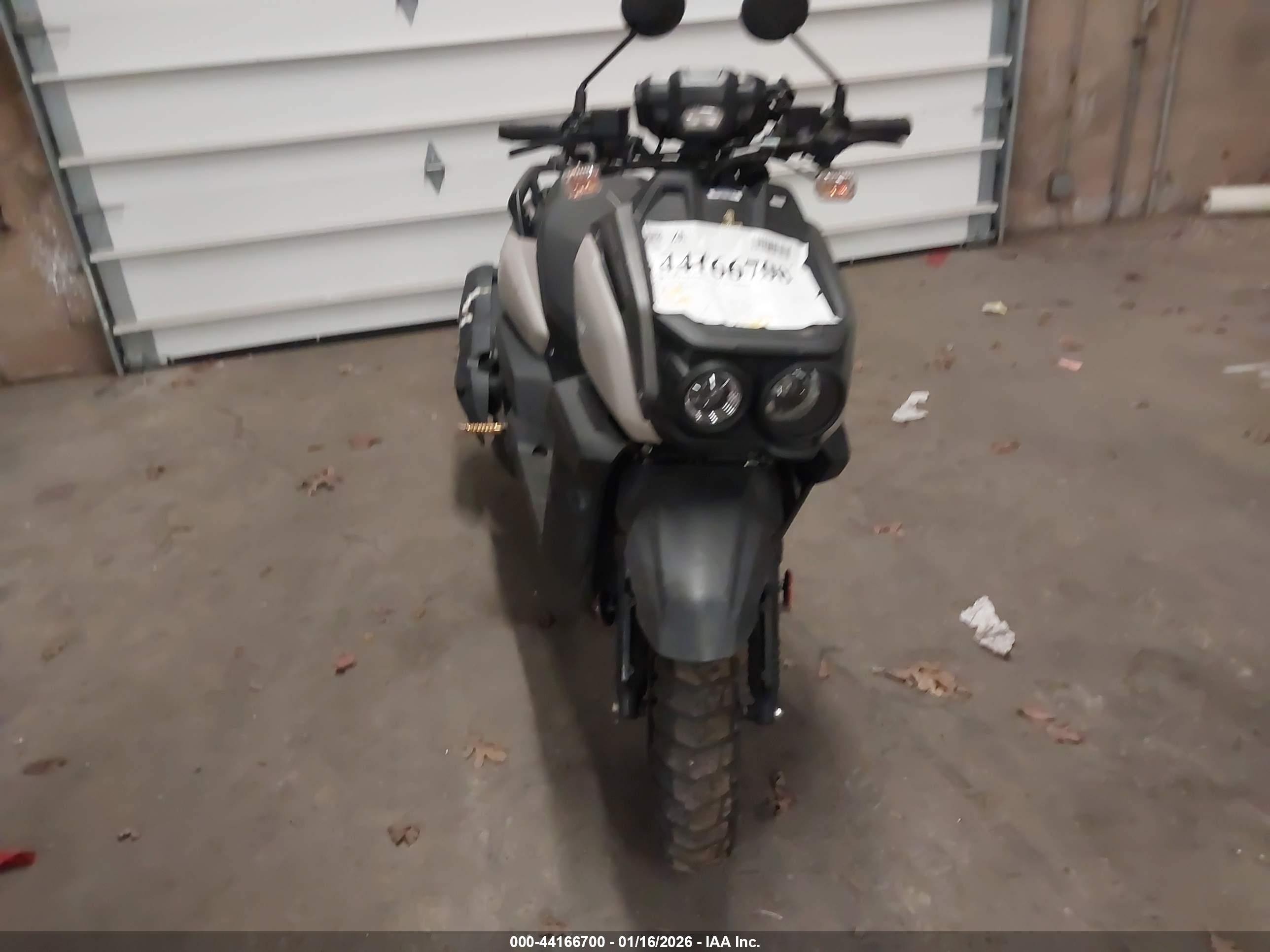 YAMAHA YW125 image 5