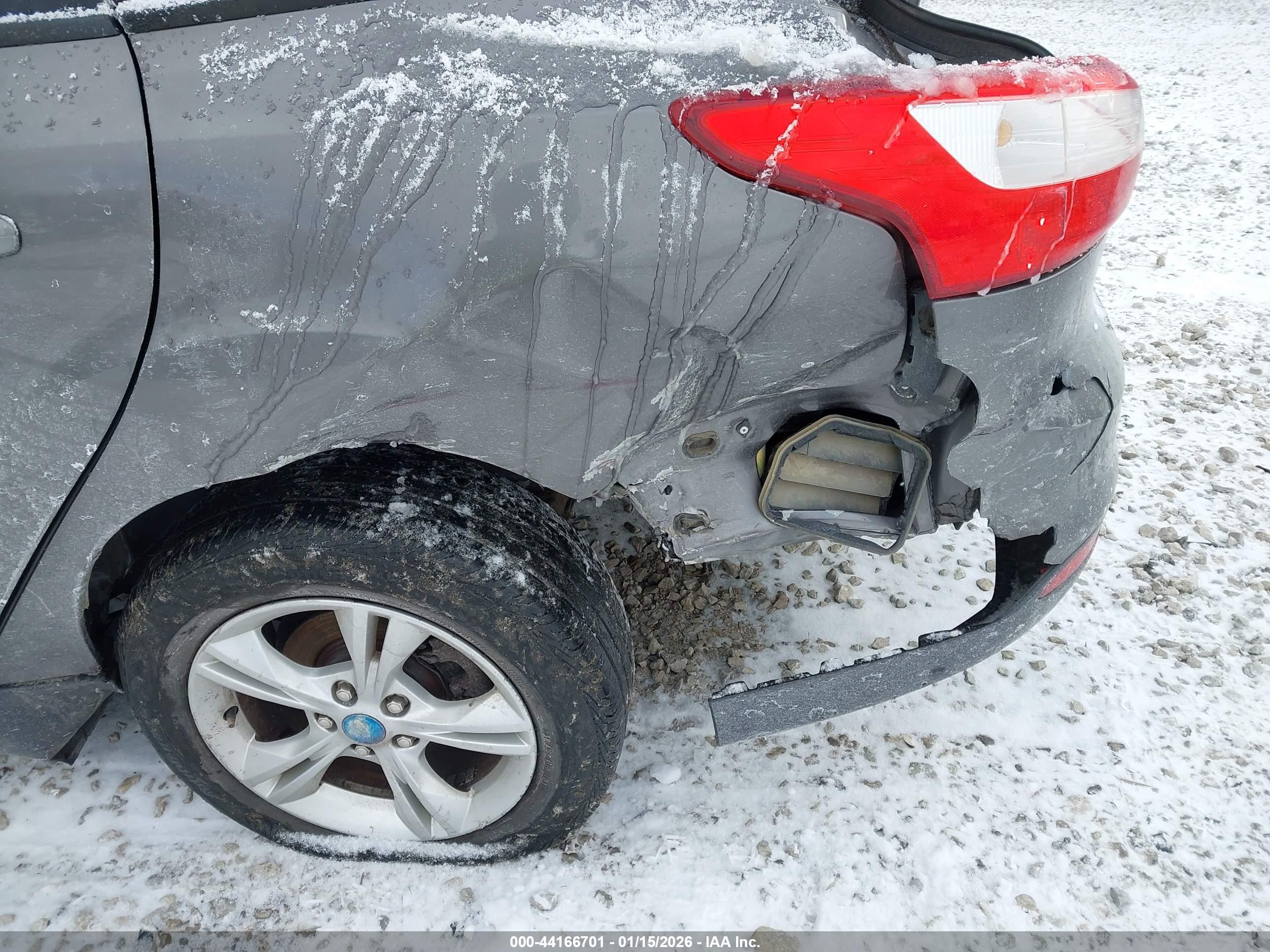 FORD FOCUS image 6