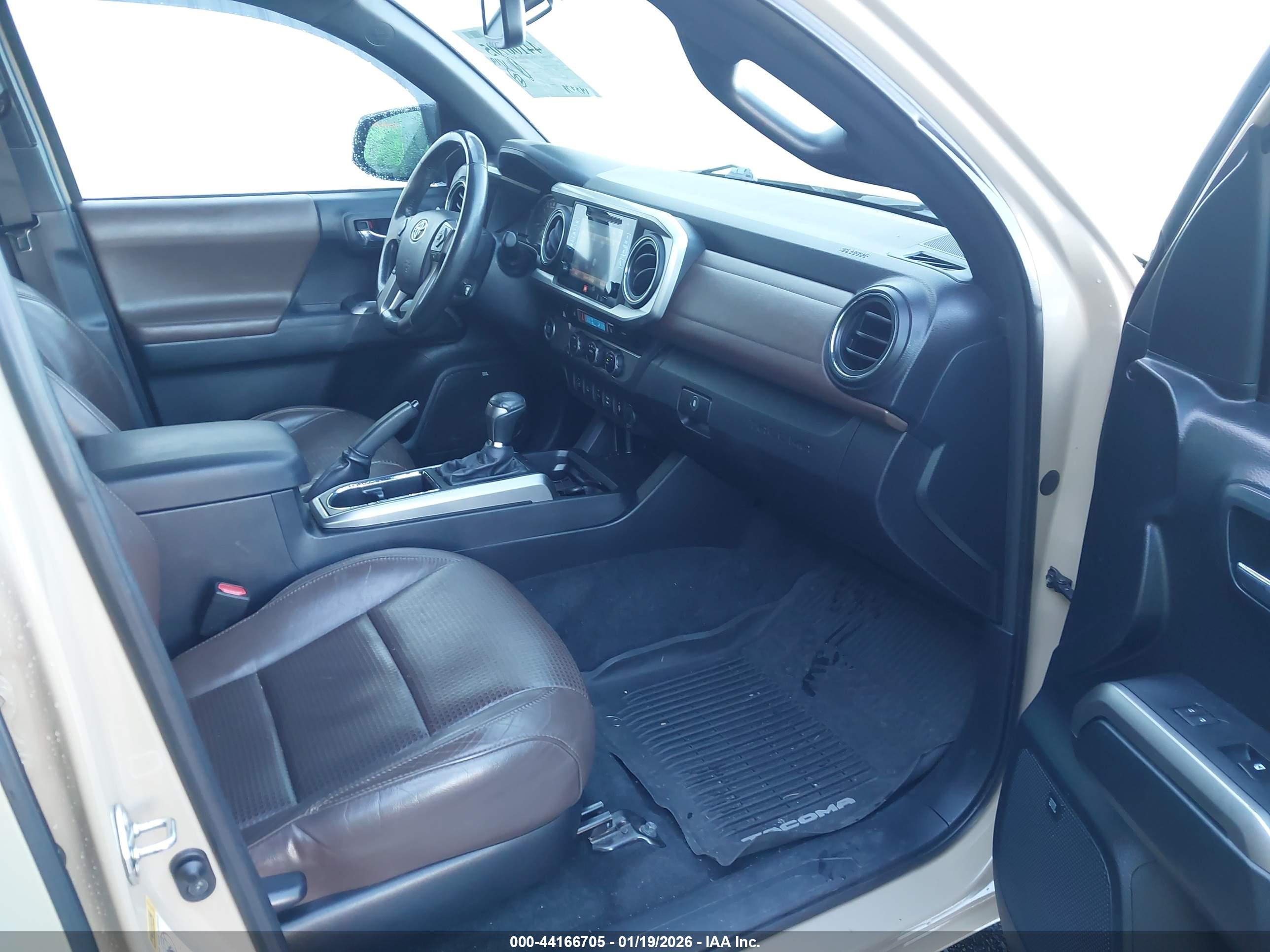 TOYOTA TACOMA image 5