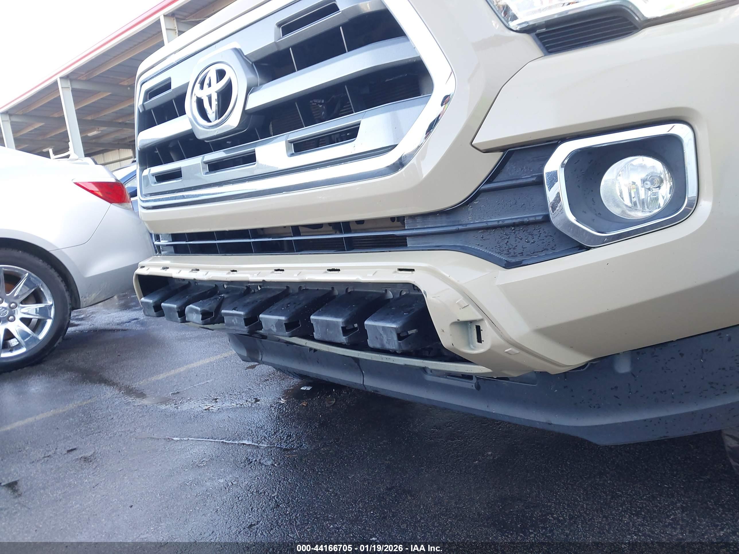 TOYOTA TACOMA image 6