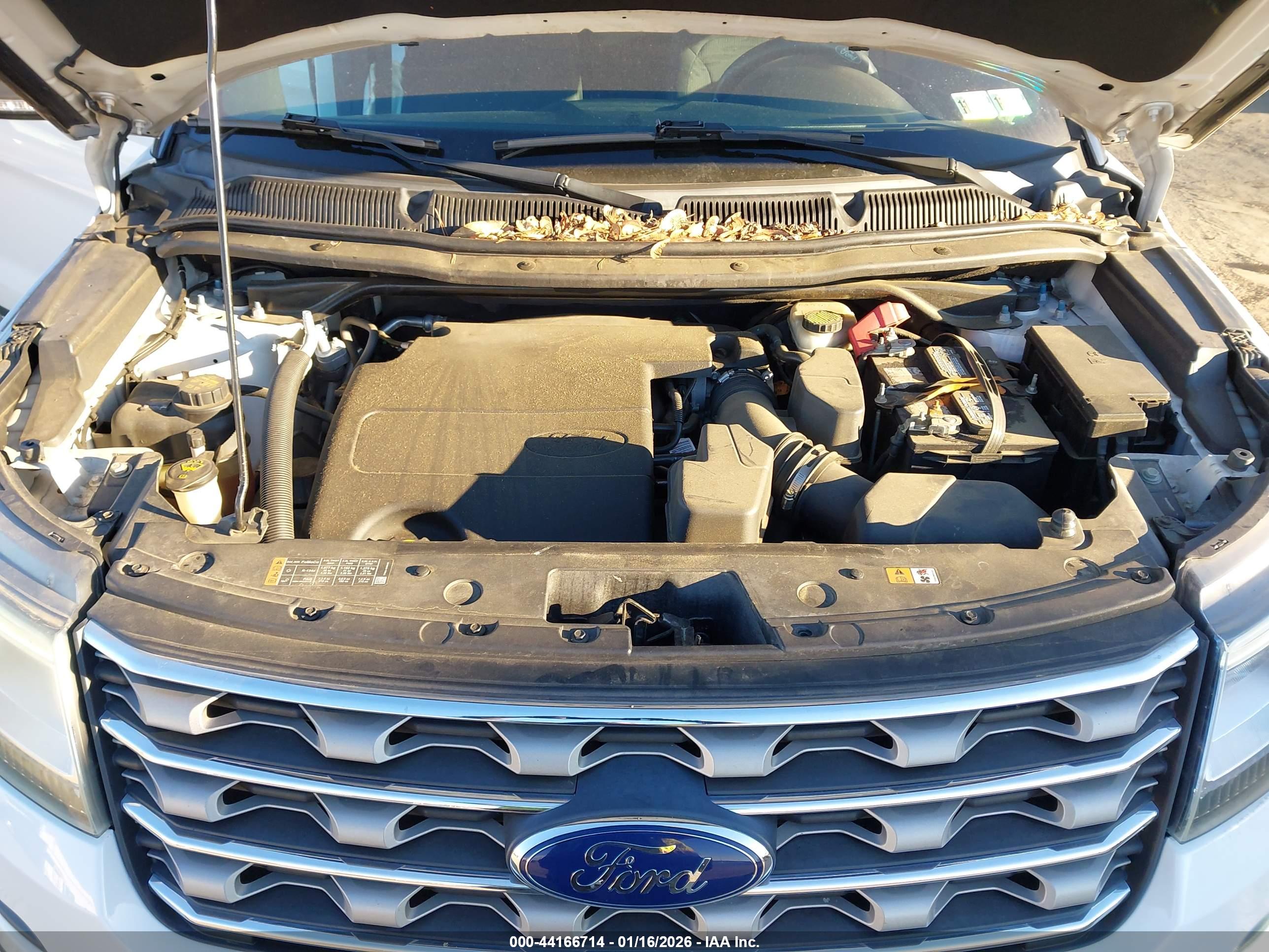 FORD EXPLORER image 10