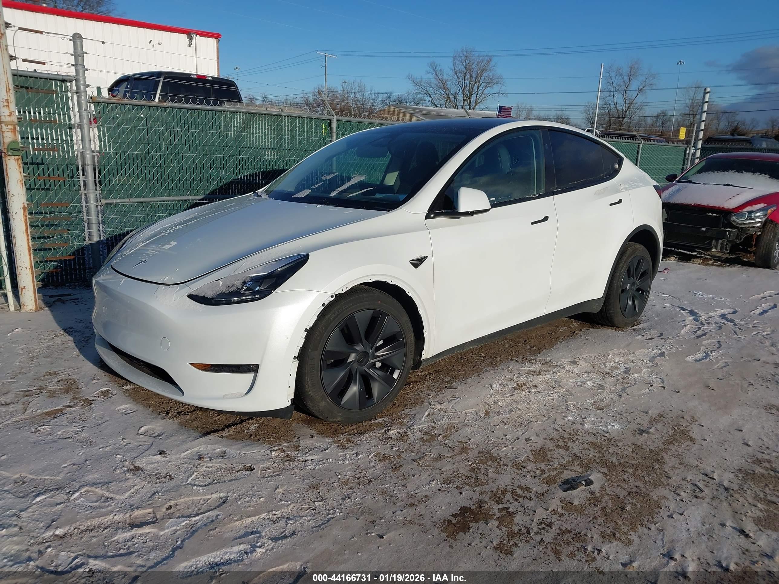 TESLA MODEL image 2