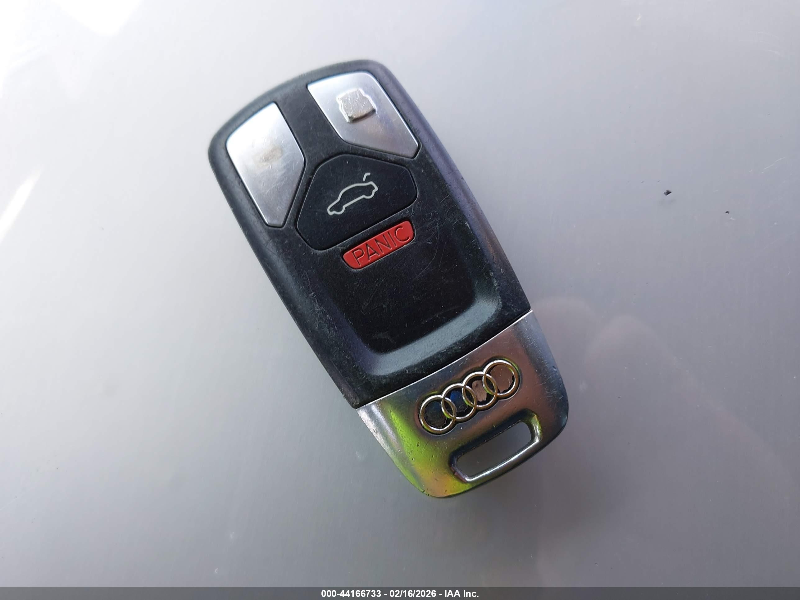 AUDI A4 image 11