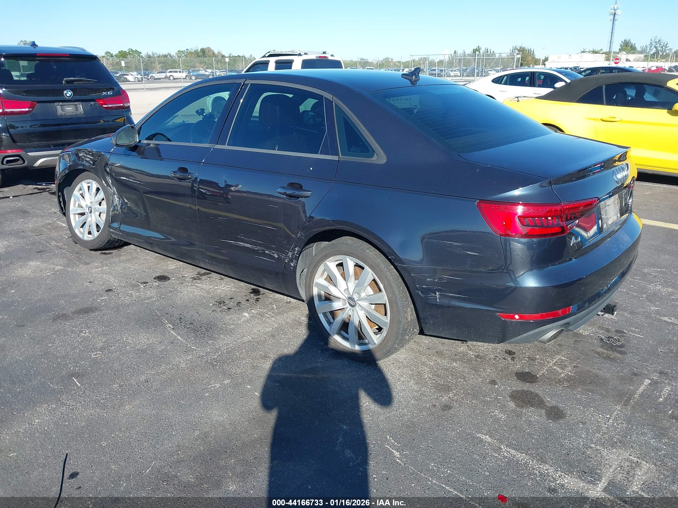 AUDI A4 image 3