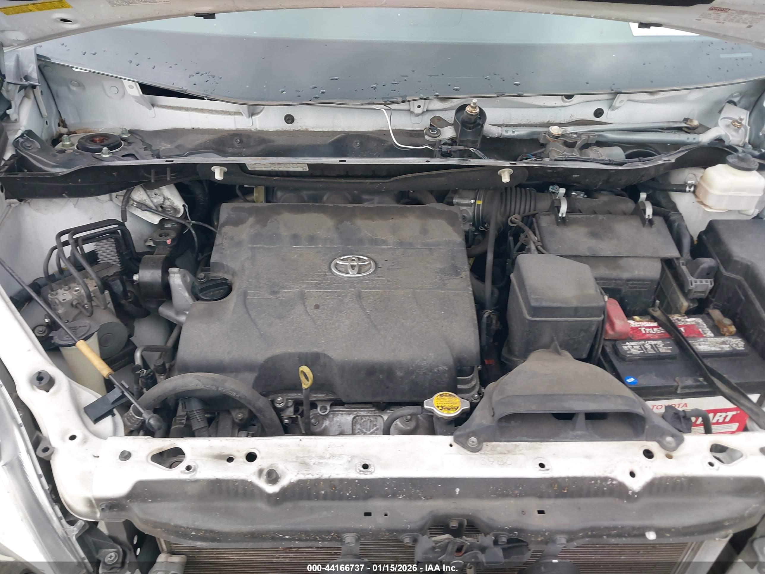 TOYOTA SIENNA image 10