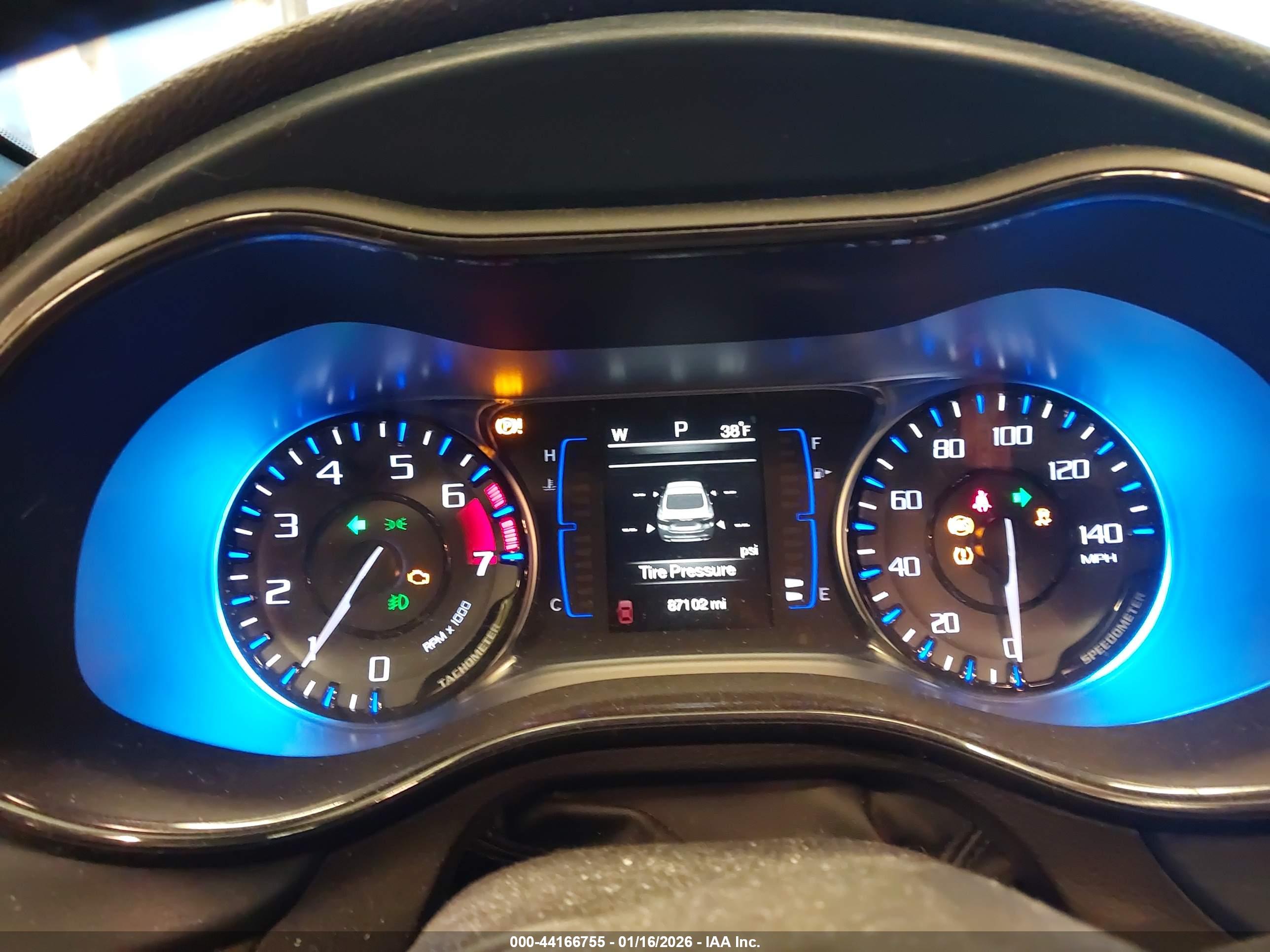 CHRYSLER 200 image 7
