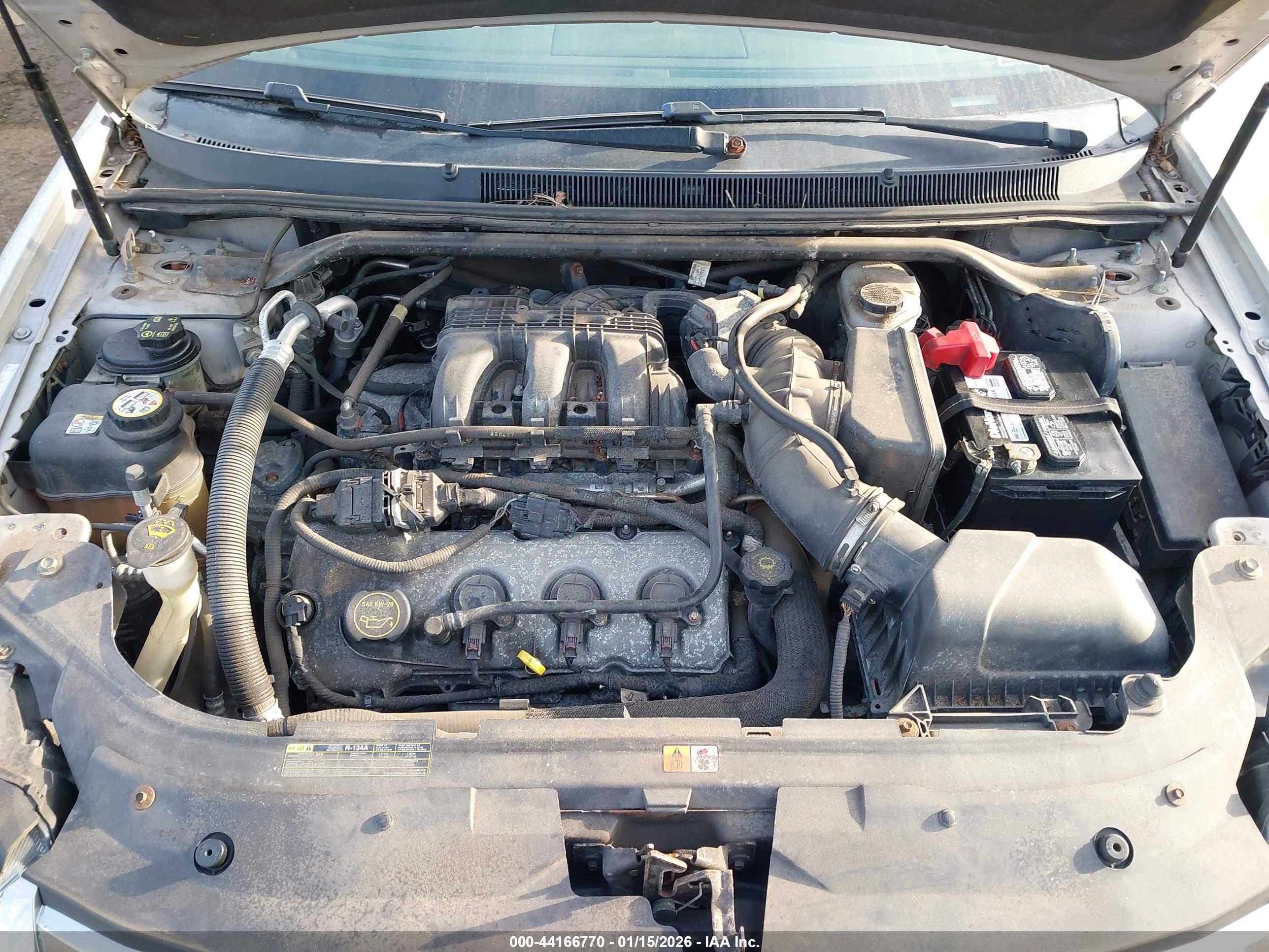 FORD TAURUS image 10