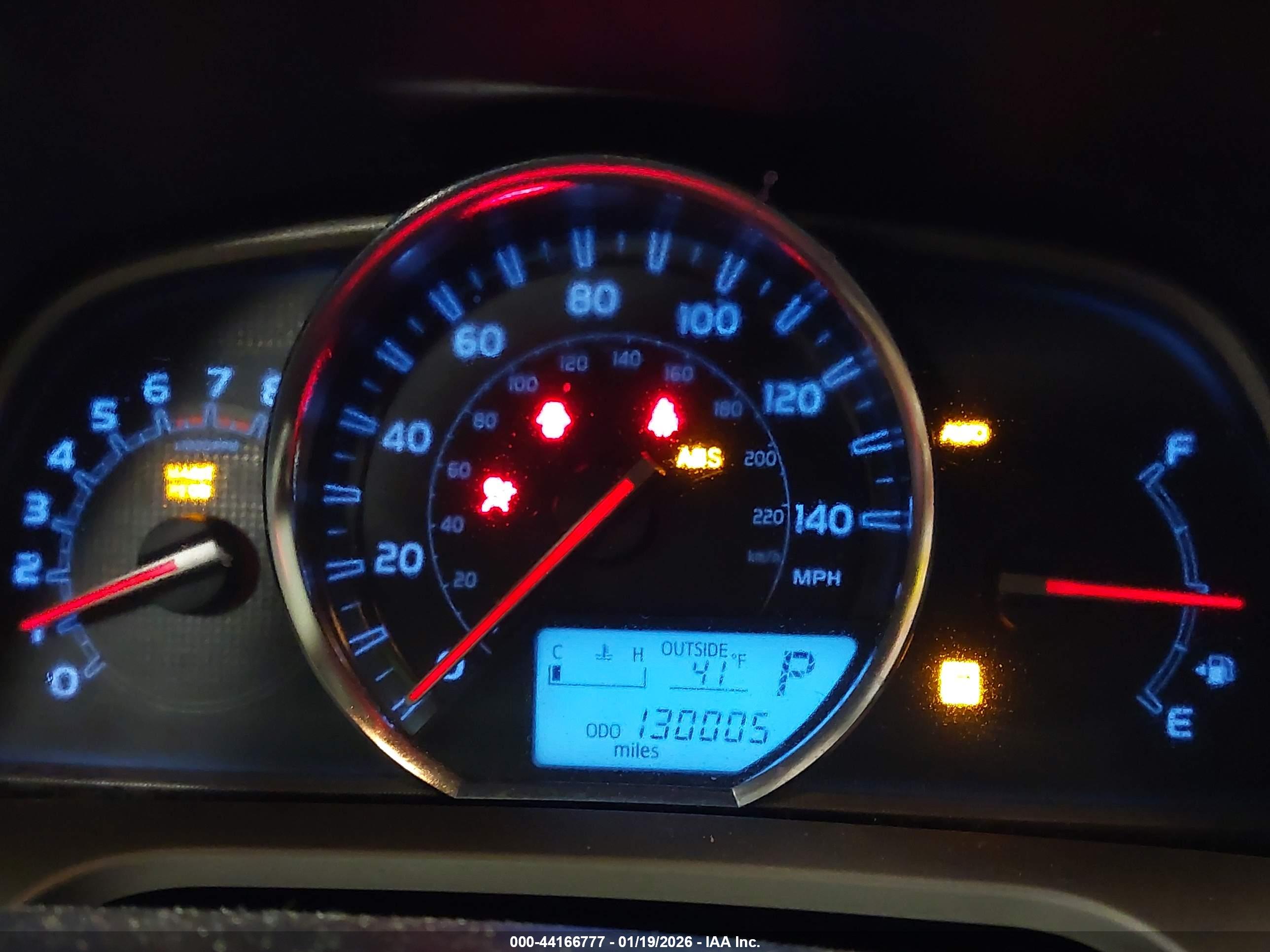 TOYOTA RAV4 image 7
