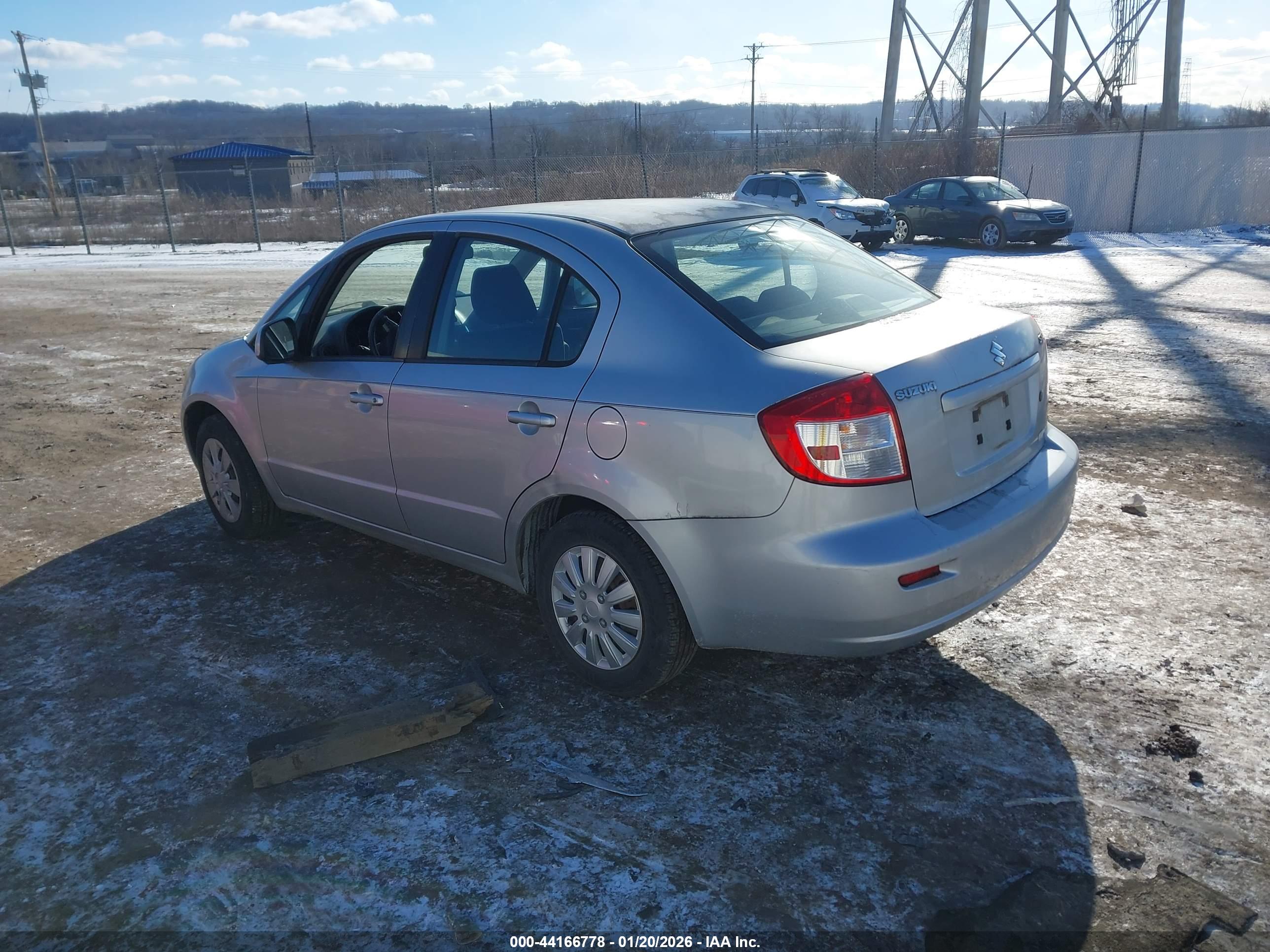 SUZUKI SX4 image 3
