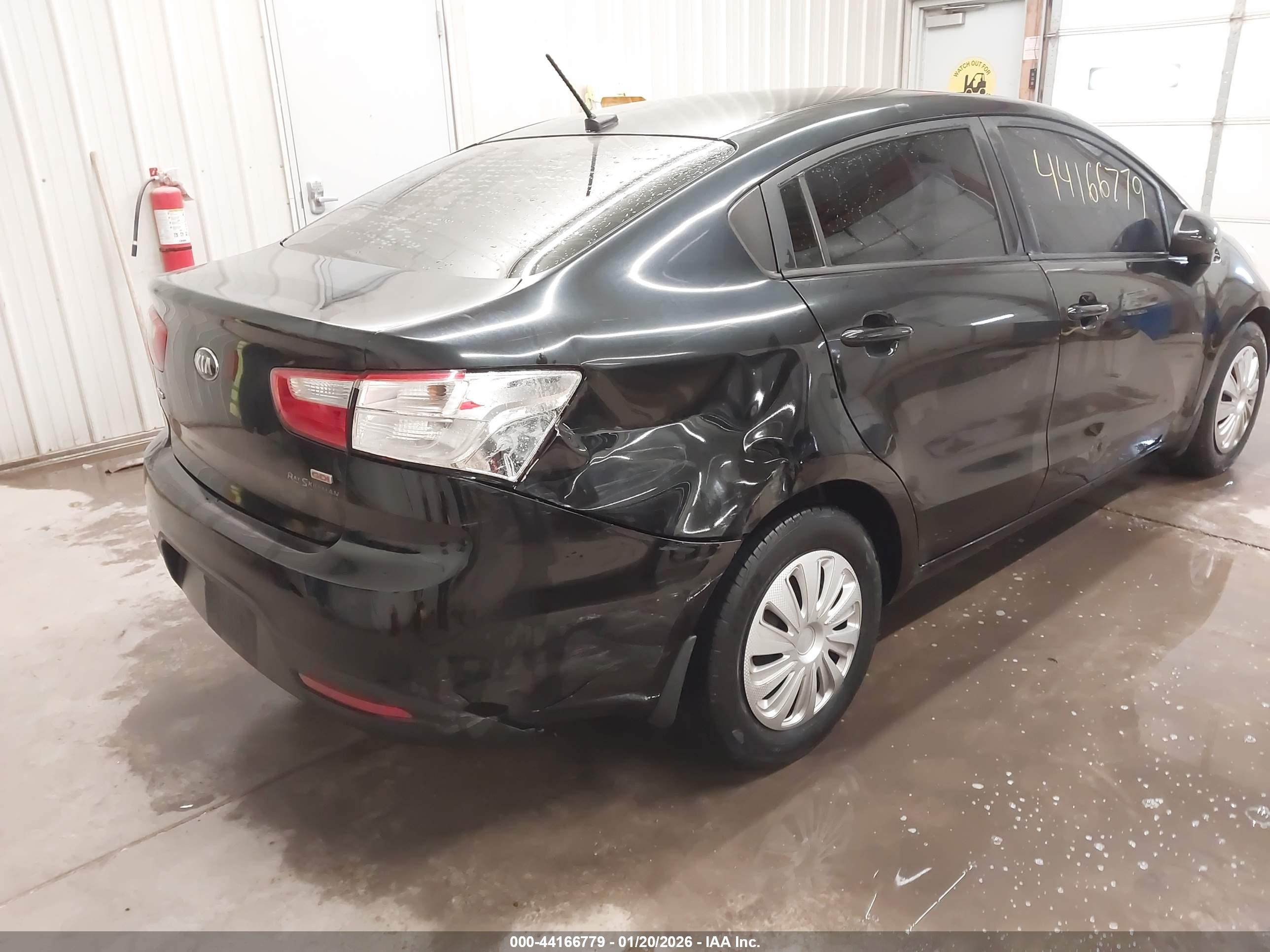 KIA RIO image 6