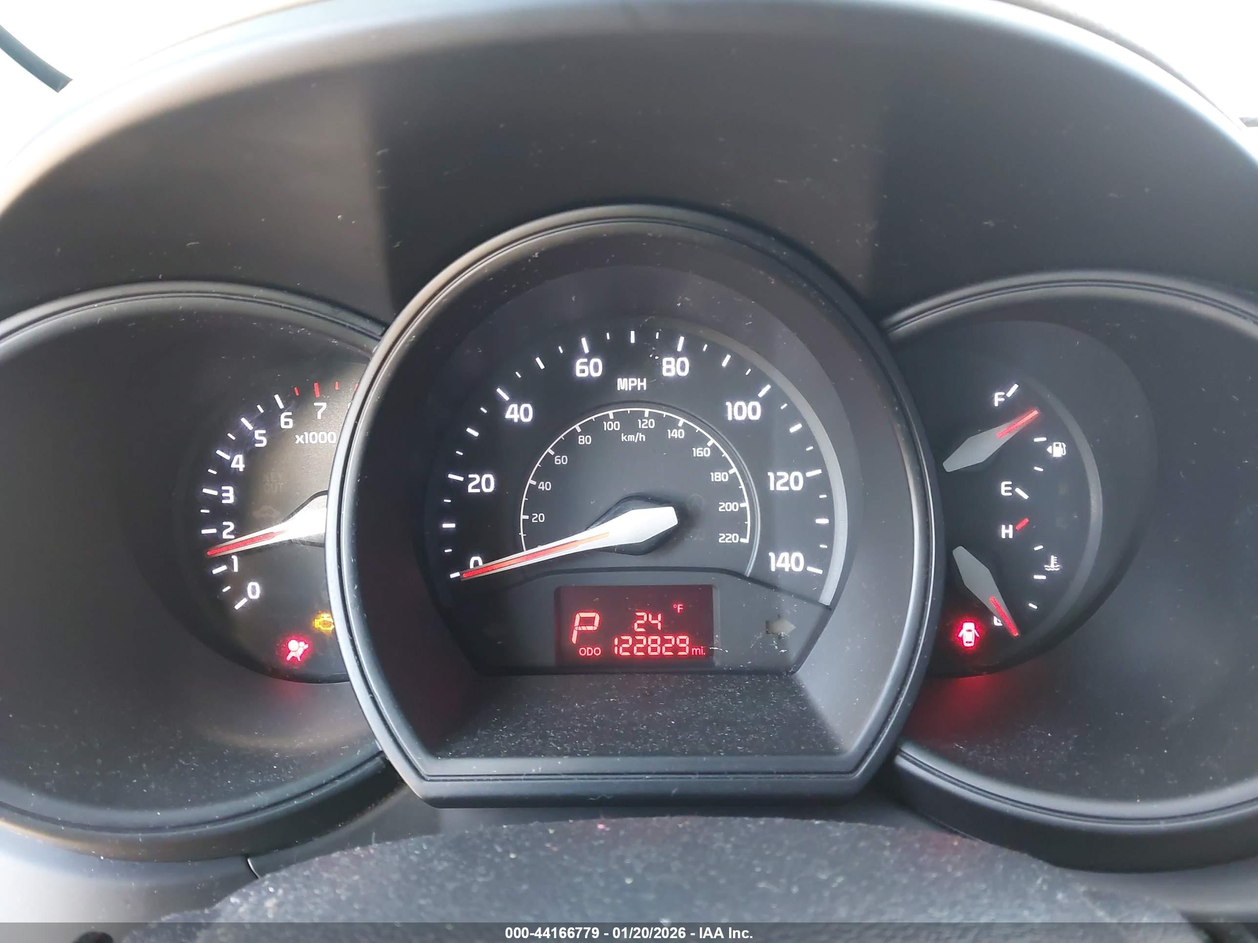 KIA RIO image 7