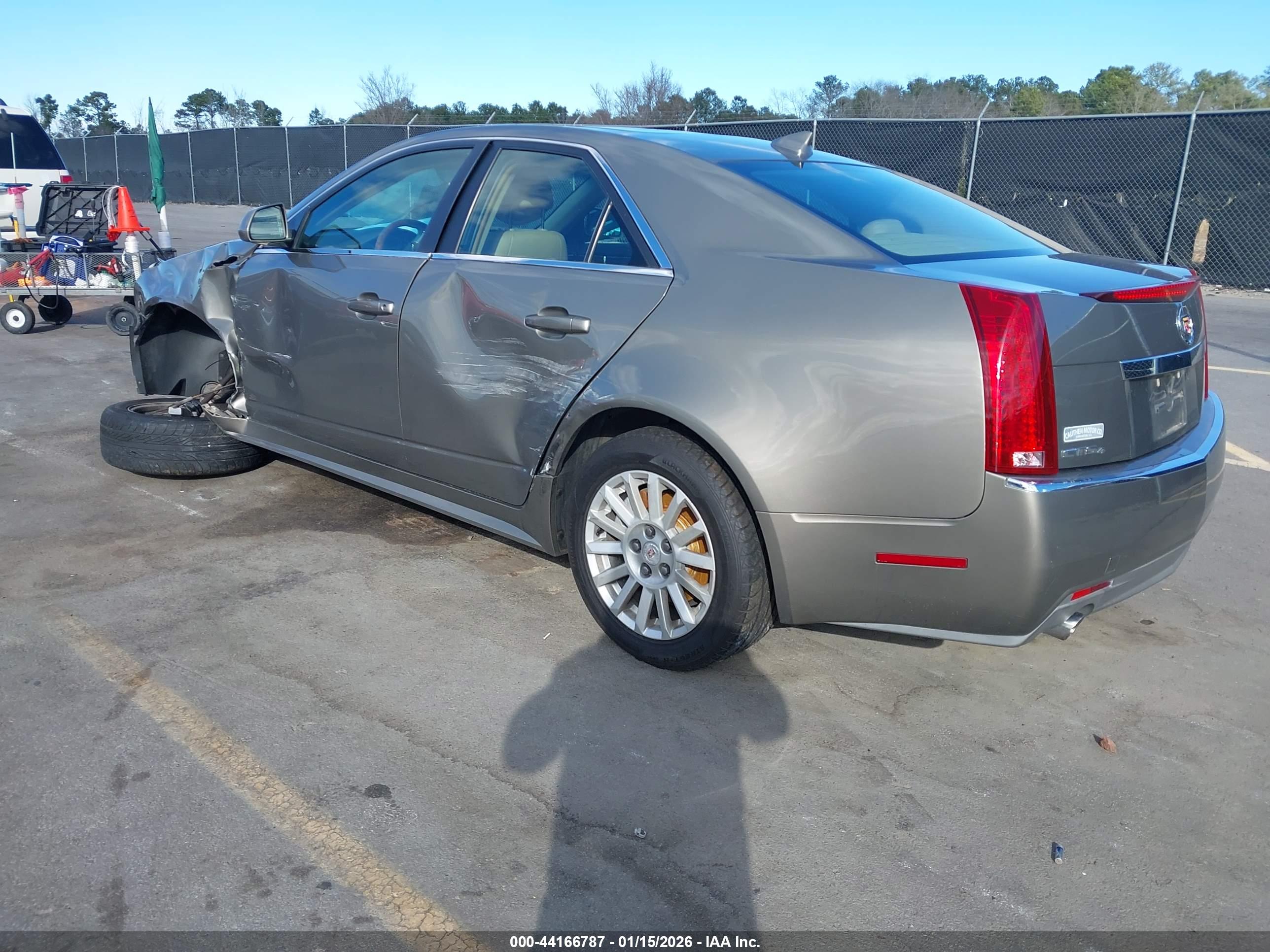 CADILLAC CTS image 3