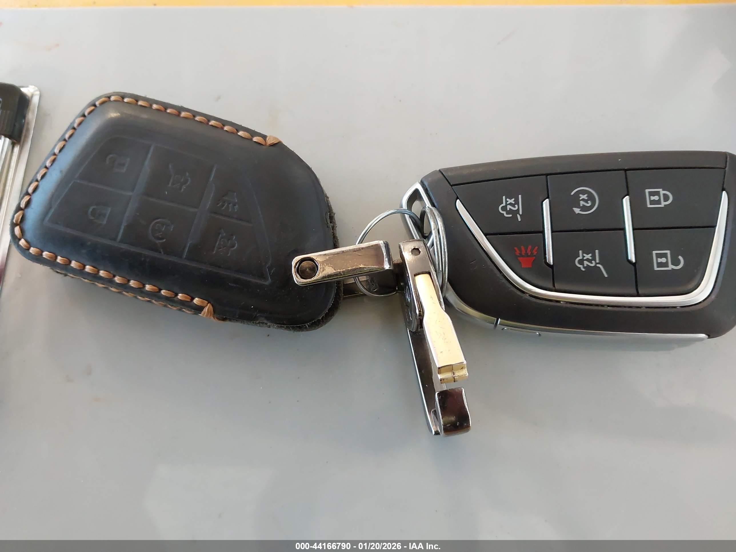CADILLAC ESCALADE image 11