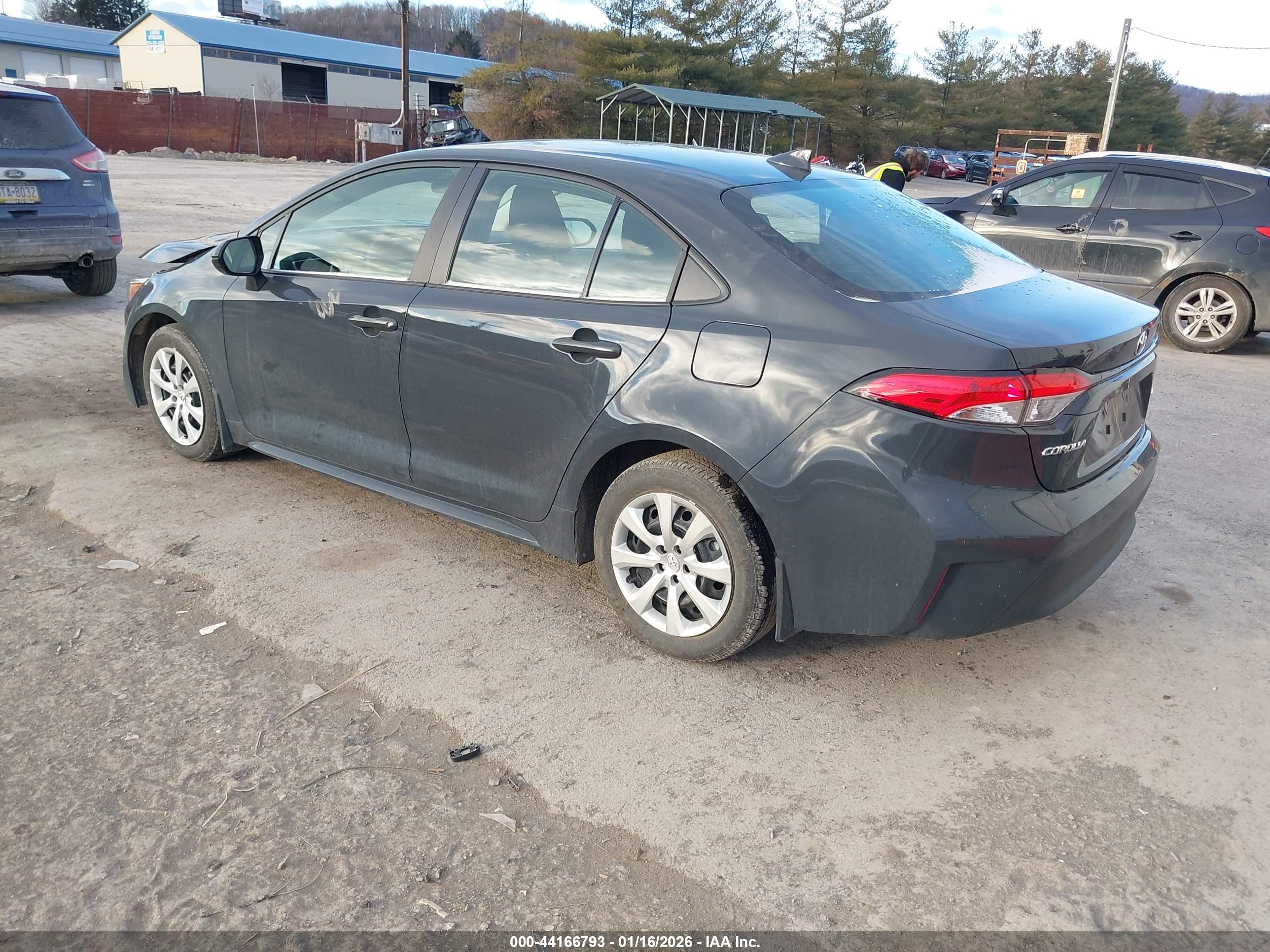 TOYOTA COROLLA image 3