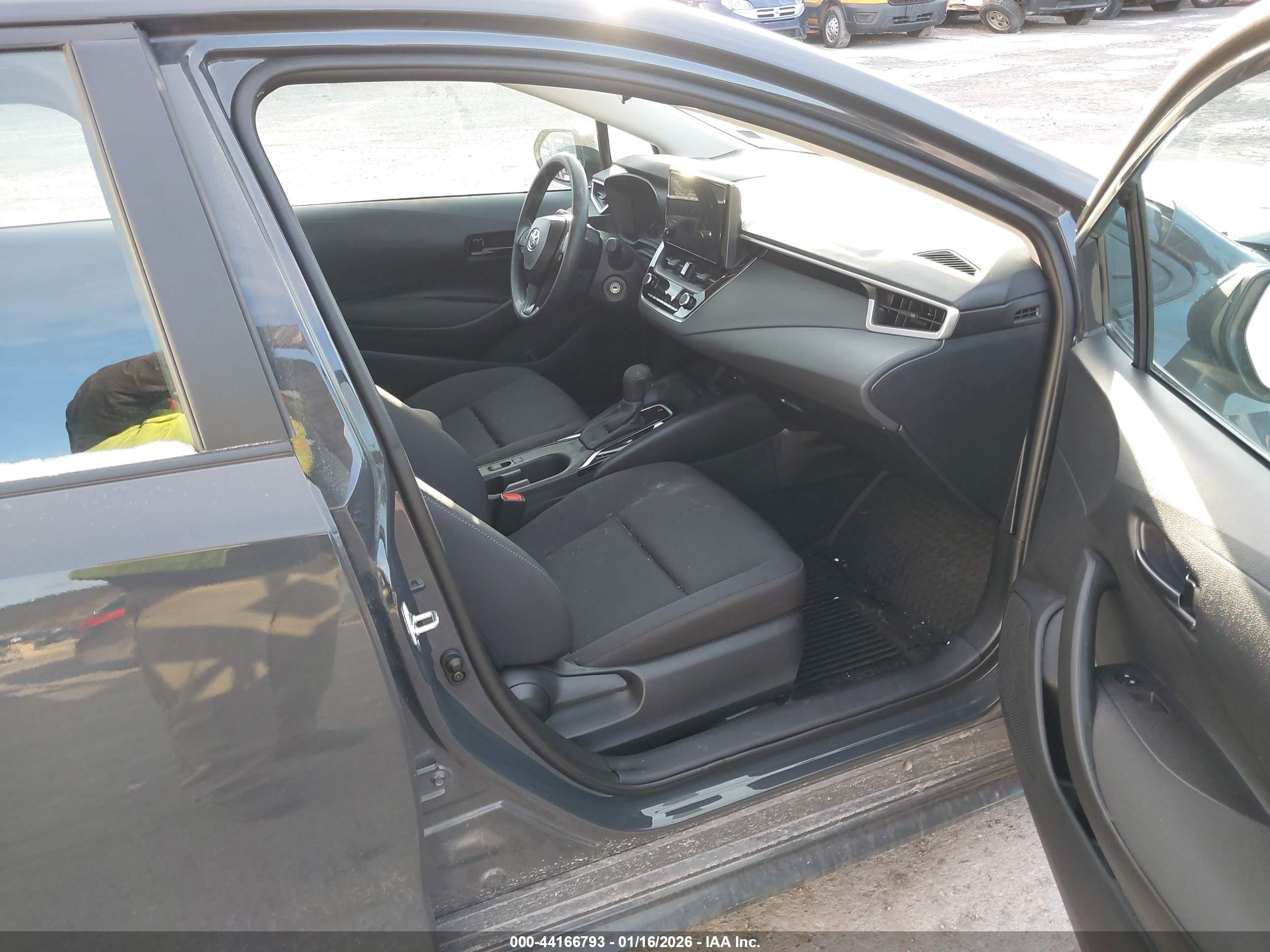 TOYOTA COROLLA image 5