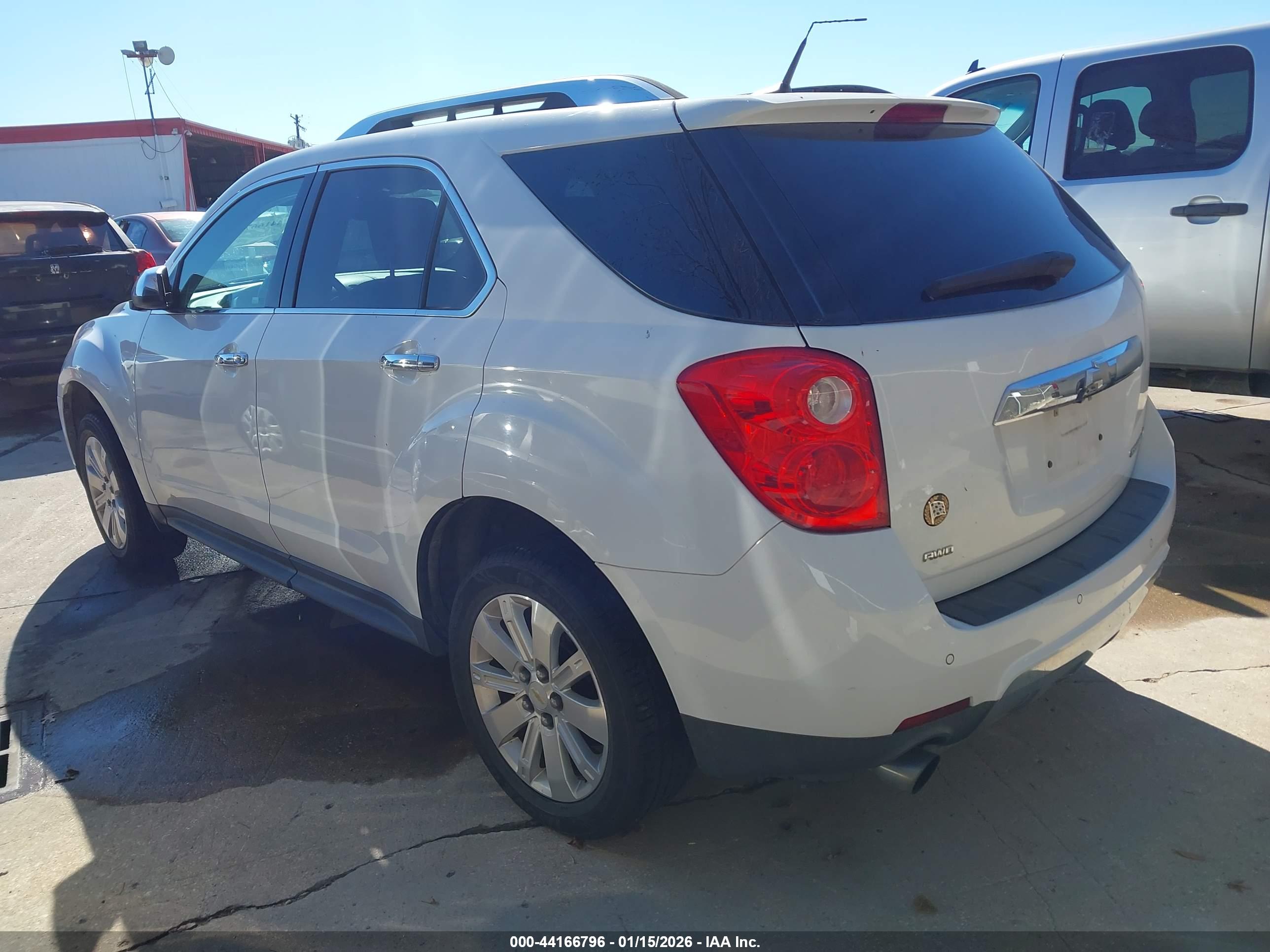 CHEVROLET EQUINOX image 3