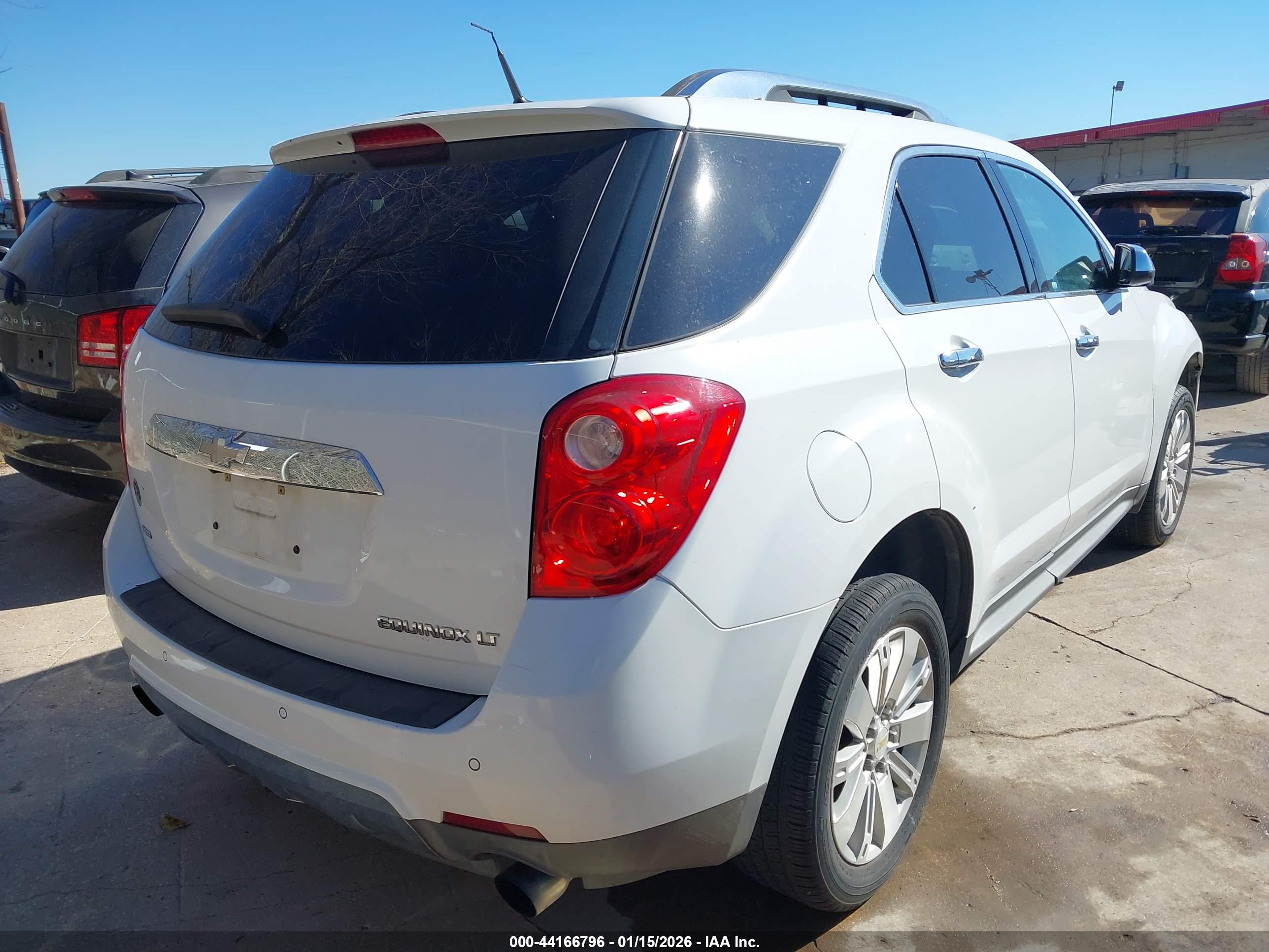 CHEVROLET EQUINOX image 4