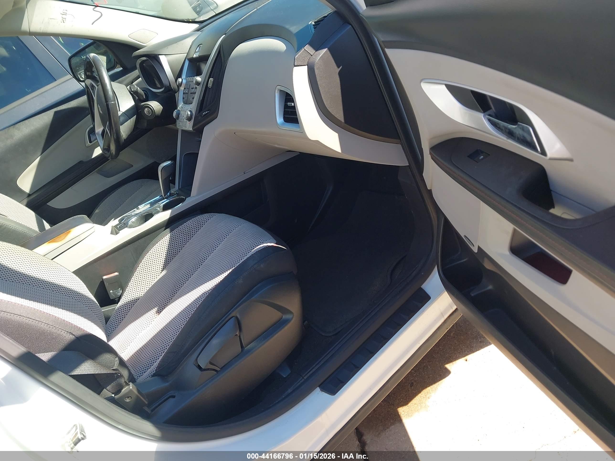 CHEVROLET EQUINOX image 5